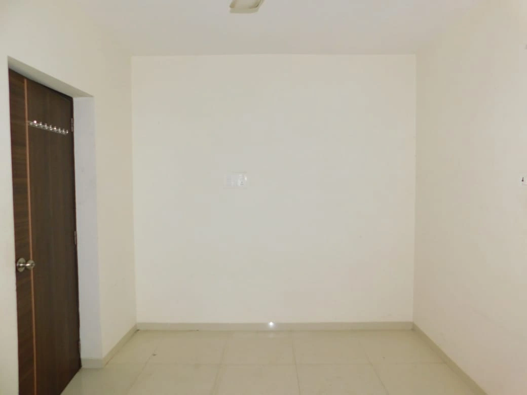 2 BHK Flat for Rent in Bhoomi Samarth, Goregaon East