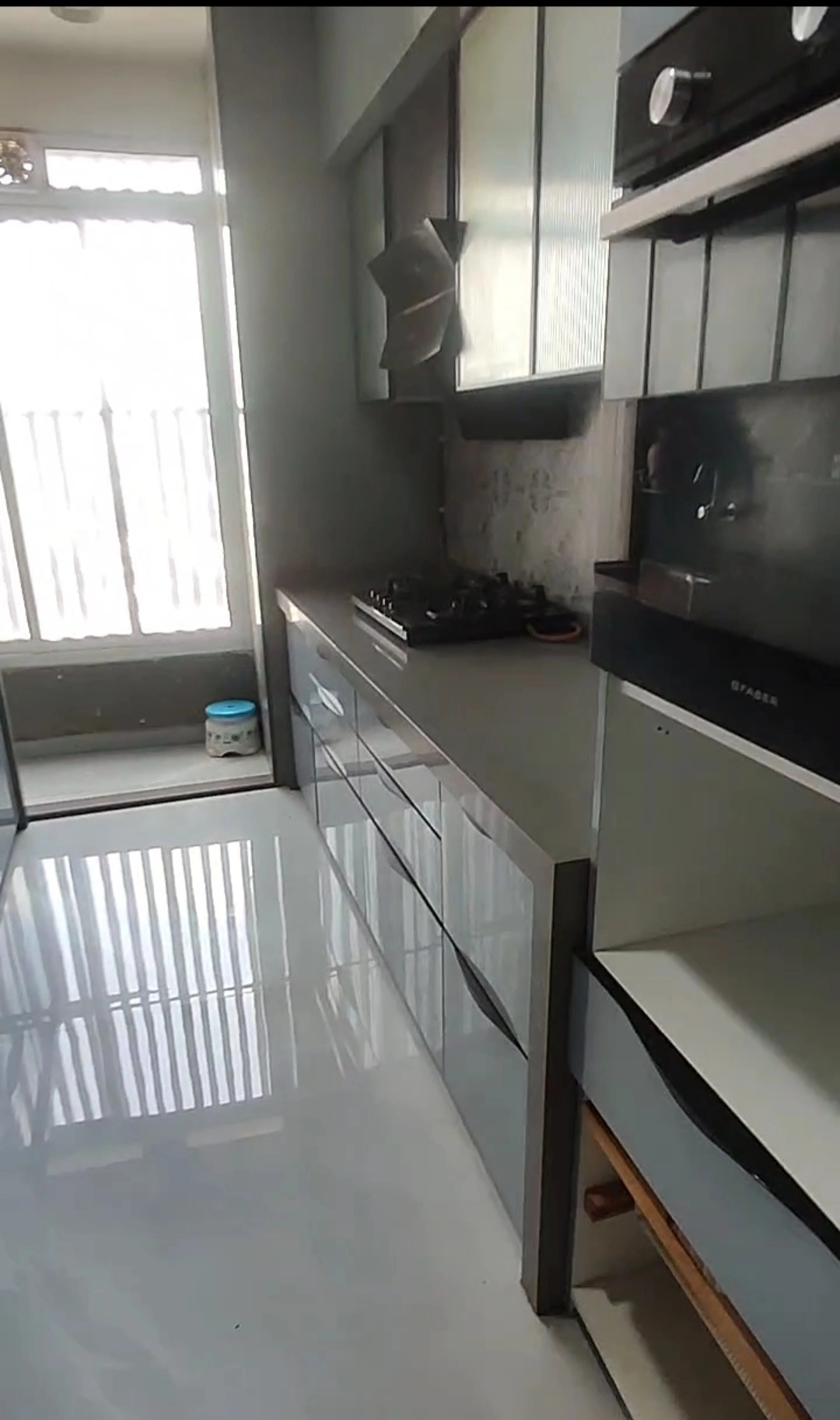 3 BHK Flat for Rent in Plam Spring Complex, Malad West