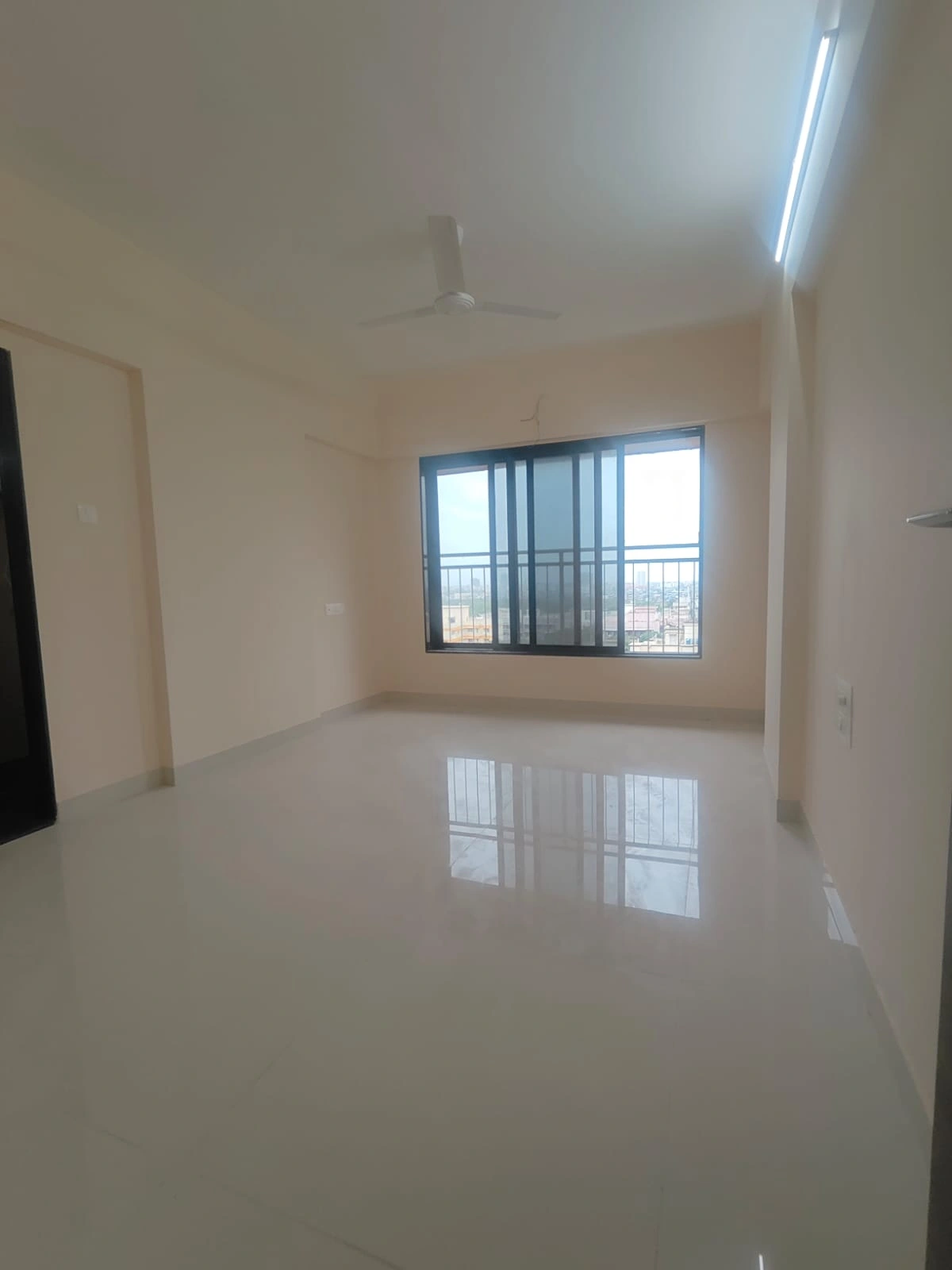 2 BHK Flat for Rent in Amit Zharana Tower, Malad West