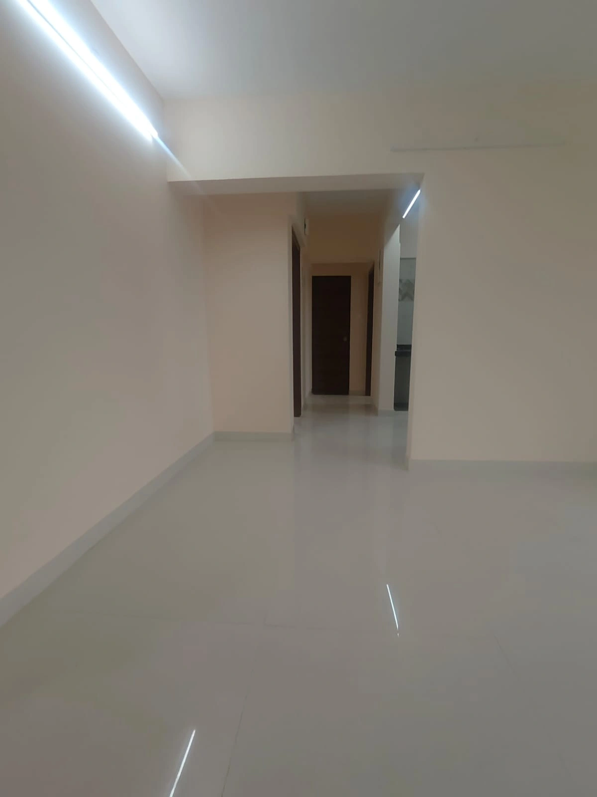 2 BHK Flat for Rent in Amit Zharana Tower, Malad West