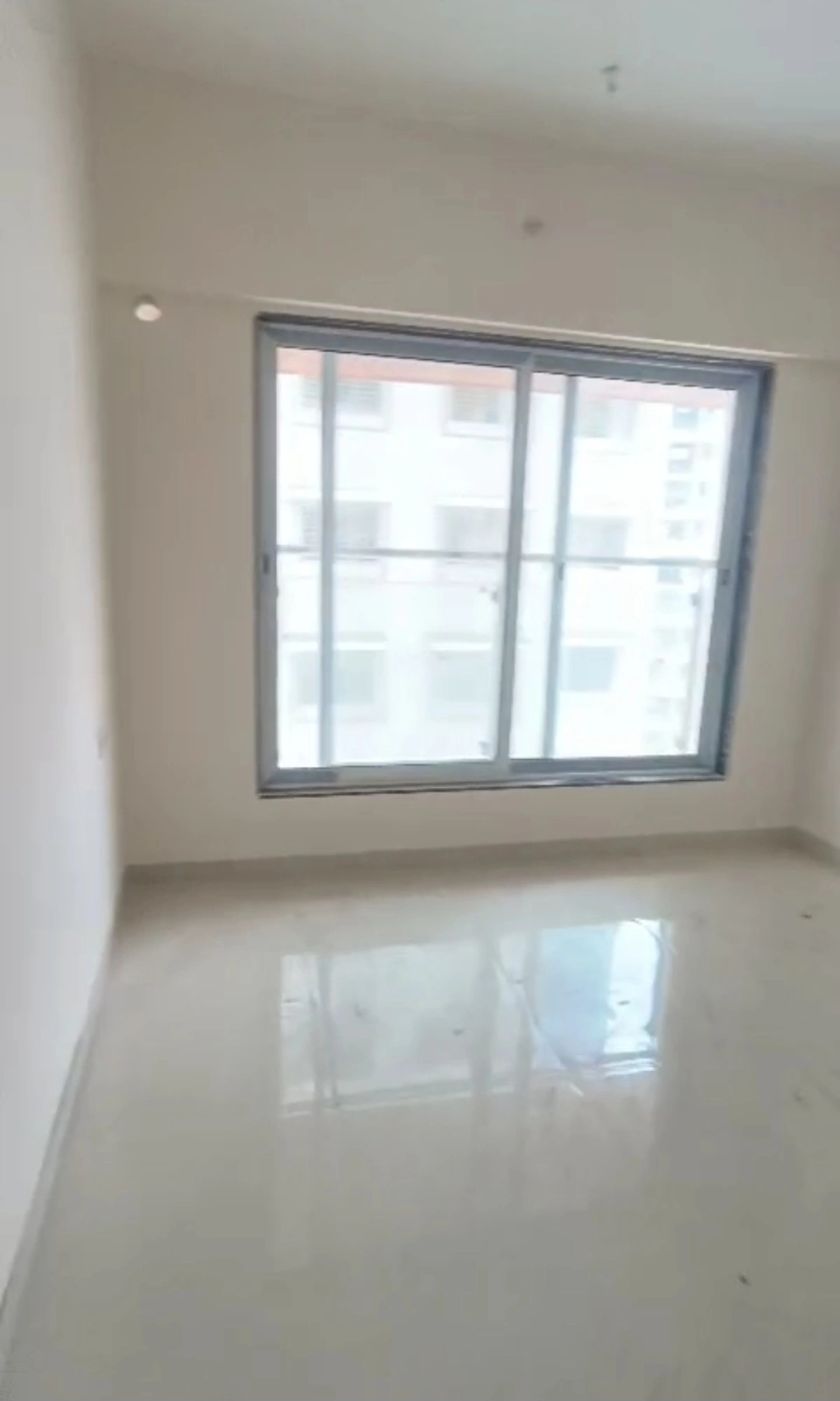 2 BHK Flat for Rent in Madhubhan Tower, Malad East