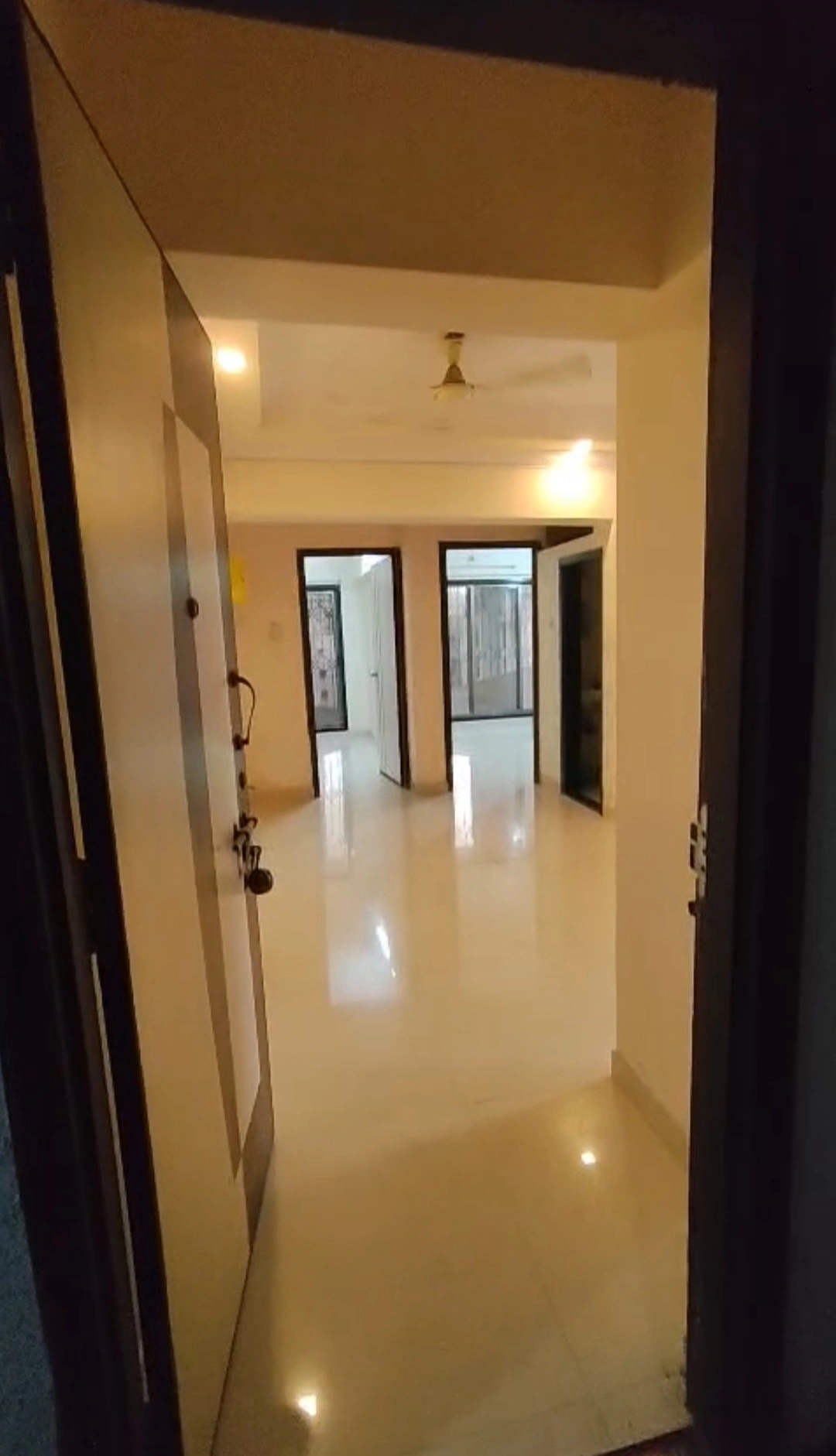 2 BHK Flat for Rent in Jay Rajratan Apartment , Goregaon West