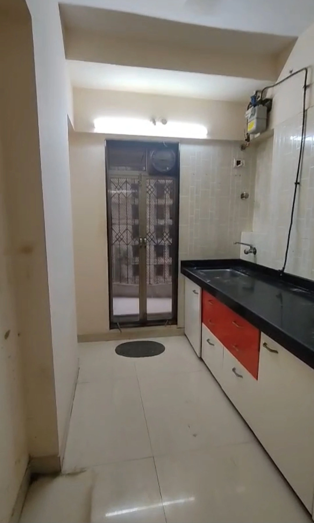 2 BHK Flat for Rent in Jay Rajratan Apartment , Goregaon West
