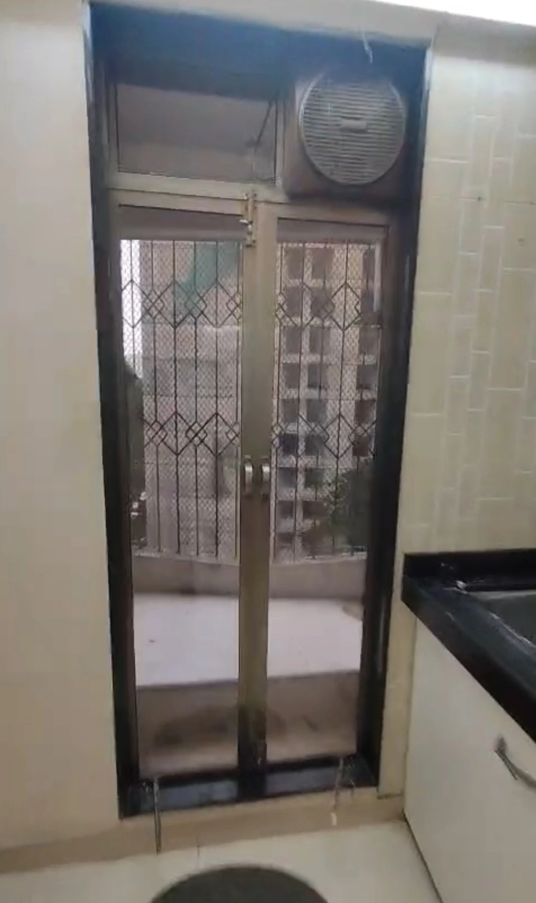 2 BHK Flat for Rent in Jay Rajratan Apartment , Goregaon West