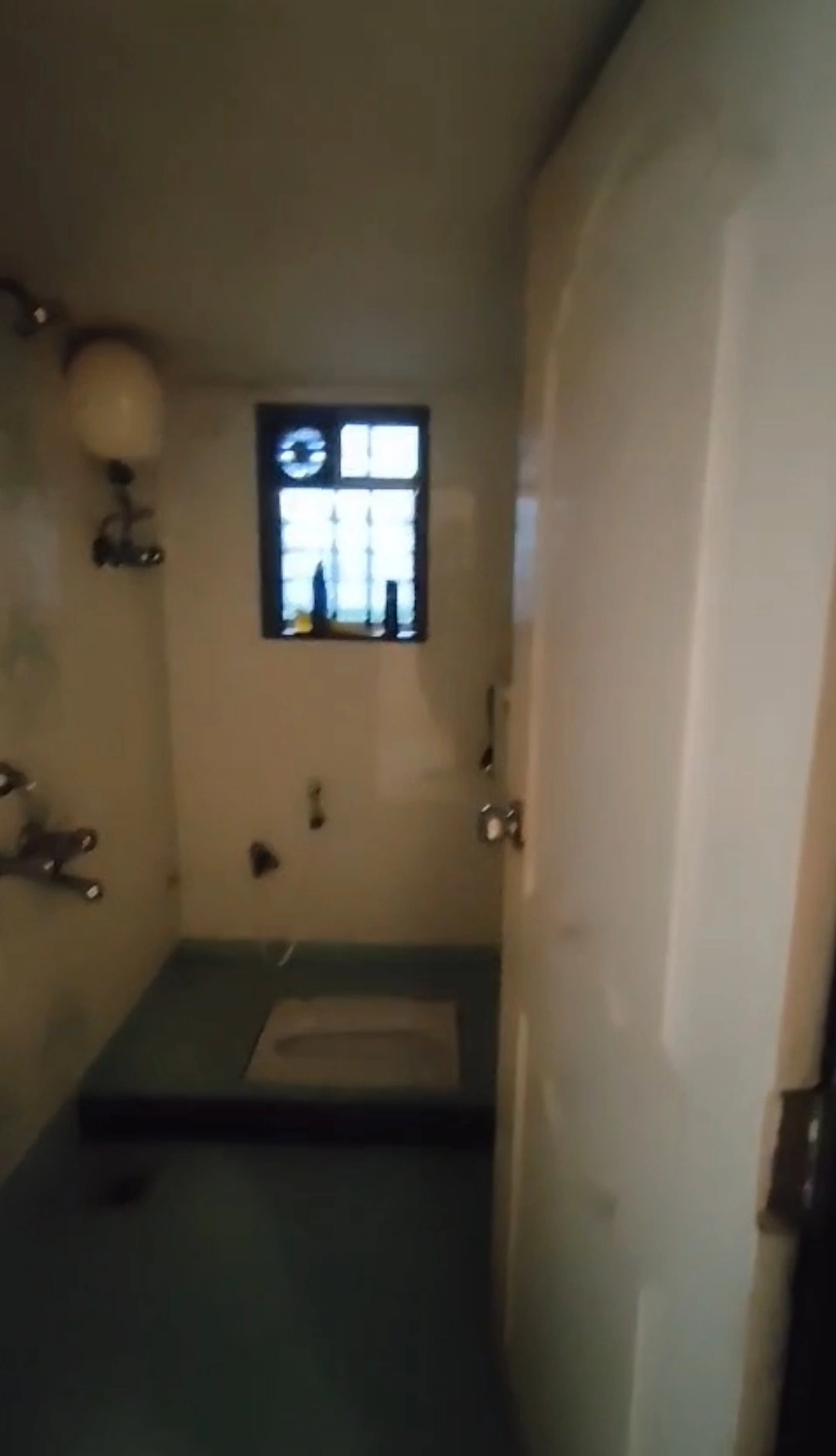 2 BHK Flat for Rent in Jay Rajratan Apartment , Goregaon West