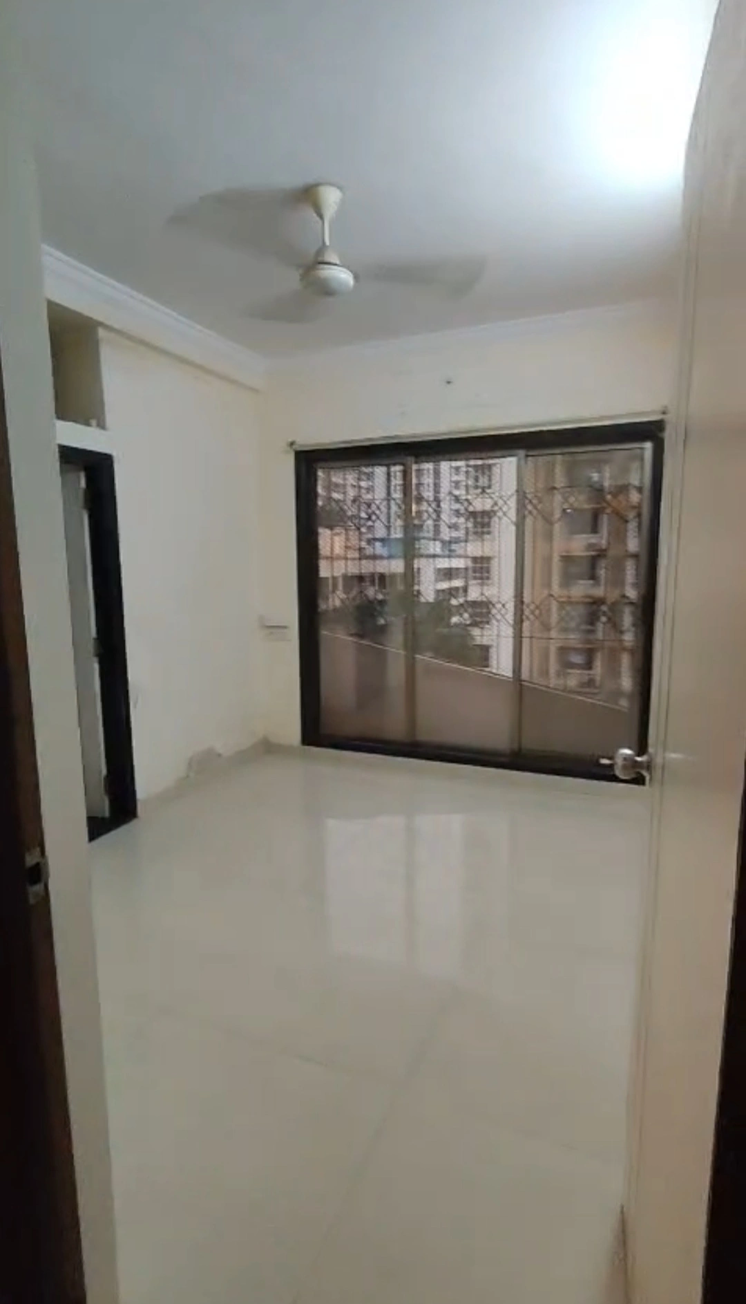 2 BHK Flat for Rent in Jay Rajratan Apartment , Goregaon West