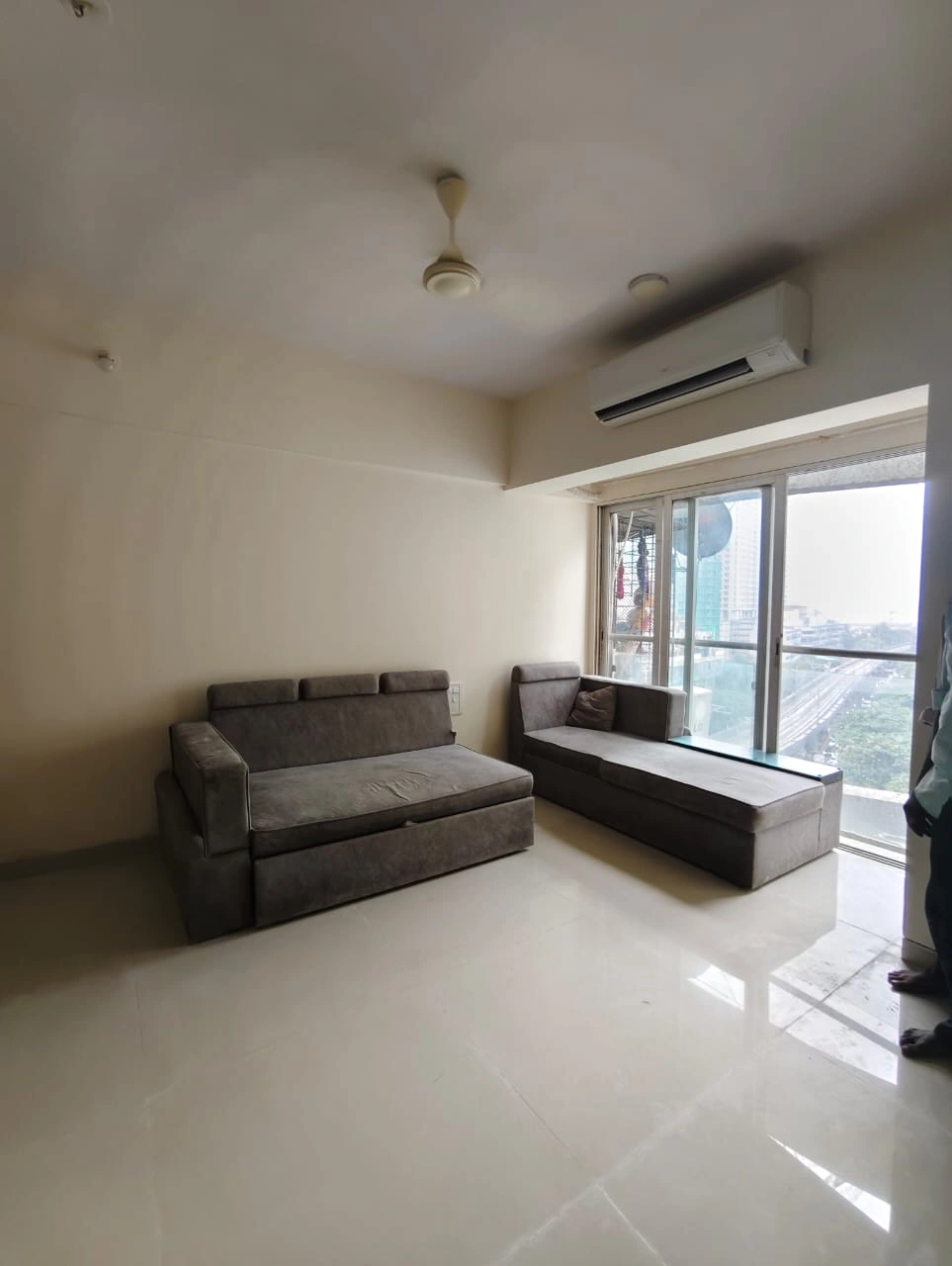 1 BHK Flat for Rent in Lotus Link Square Tower, Malad West