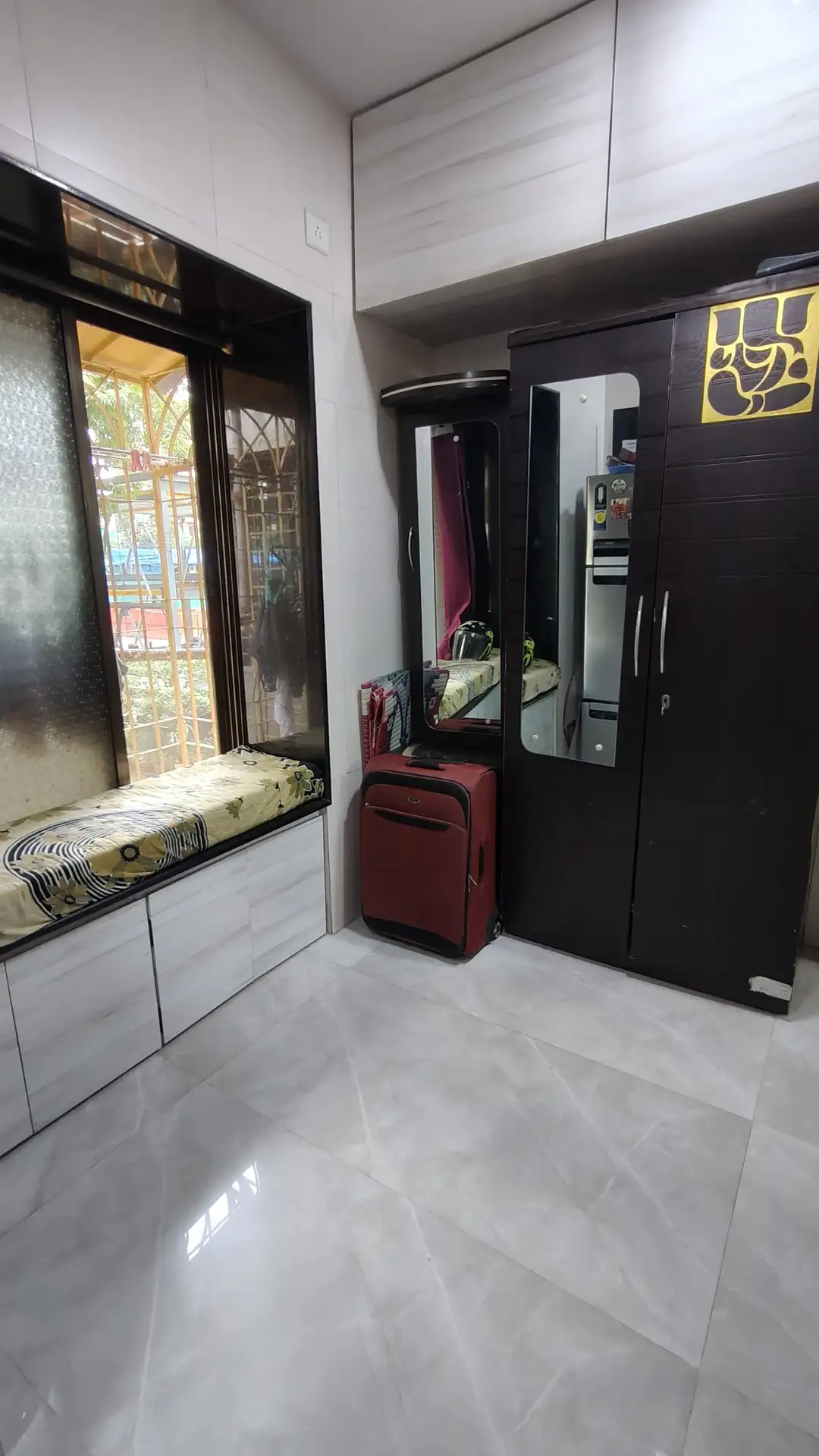 1 BHK Flat for Rent in Vasant Valley Complex, Goregaon East
