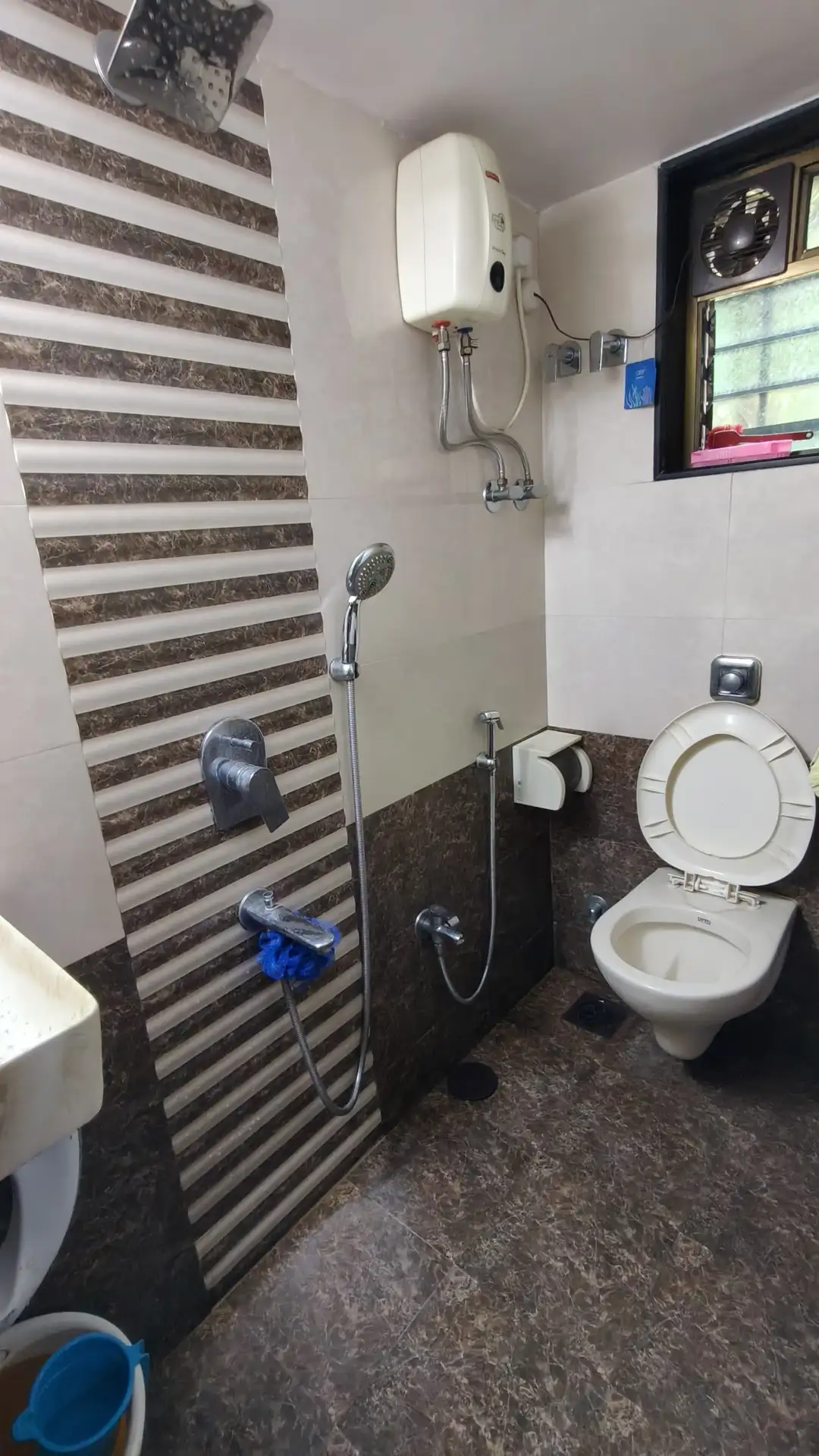 1 BHK Flat for Rent in Vasant Valley Complex, Goregaon East