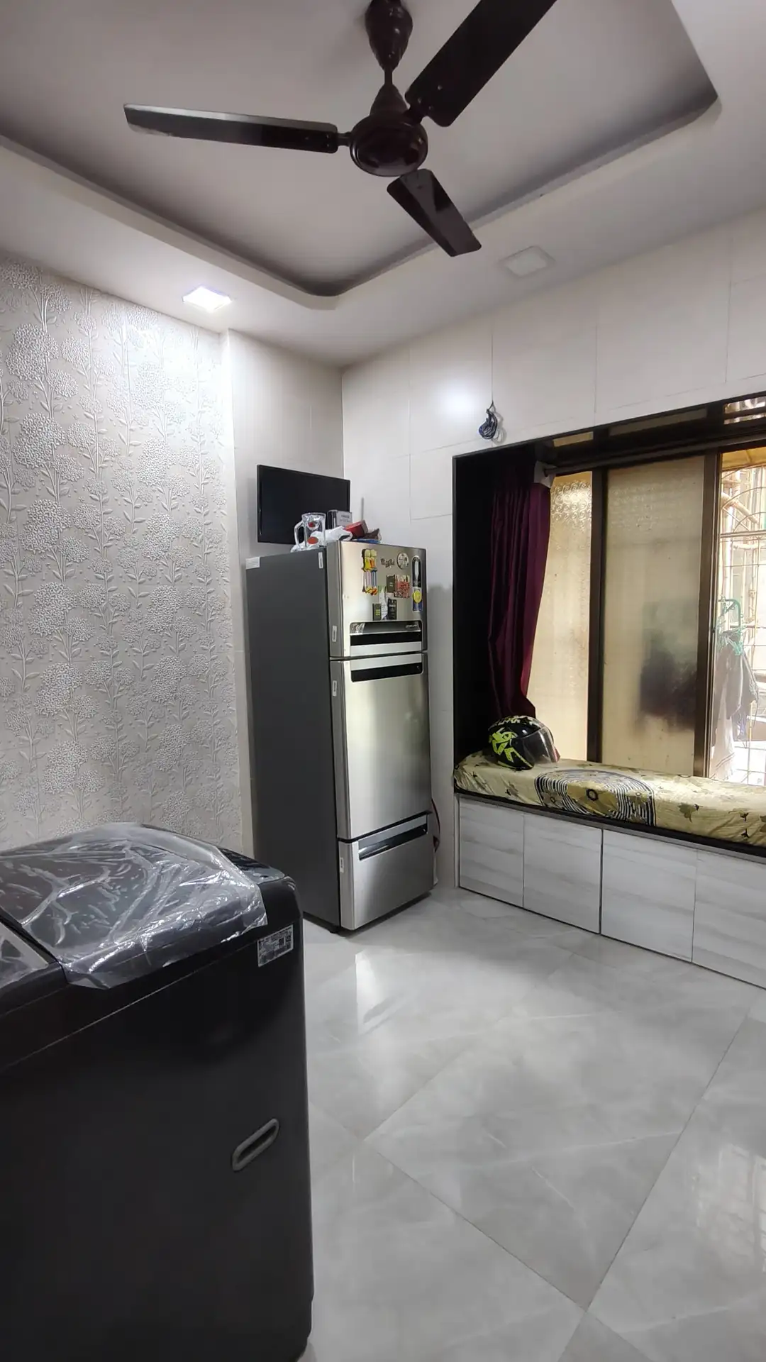 1 BHK Flat for Rent in Vasant Valley Complex, Goregaon East
