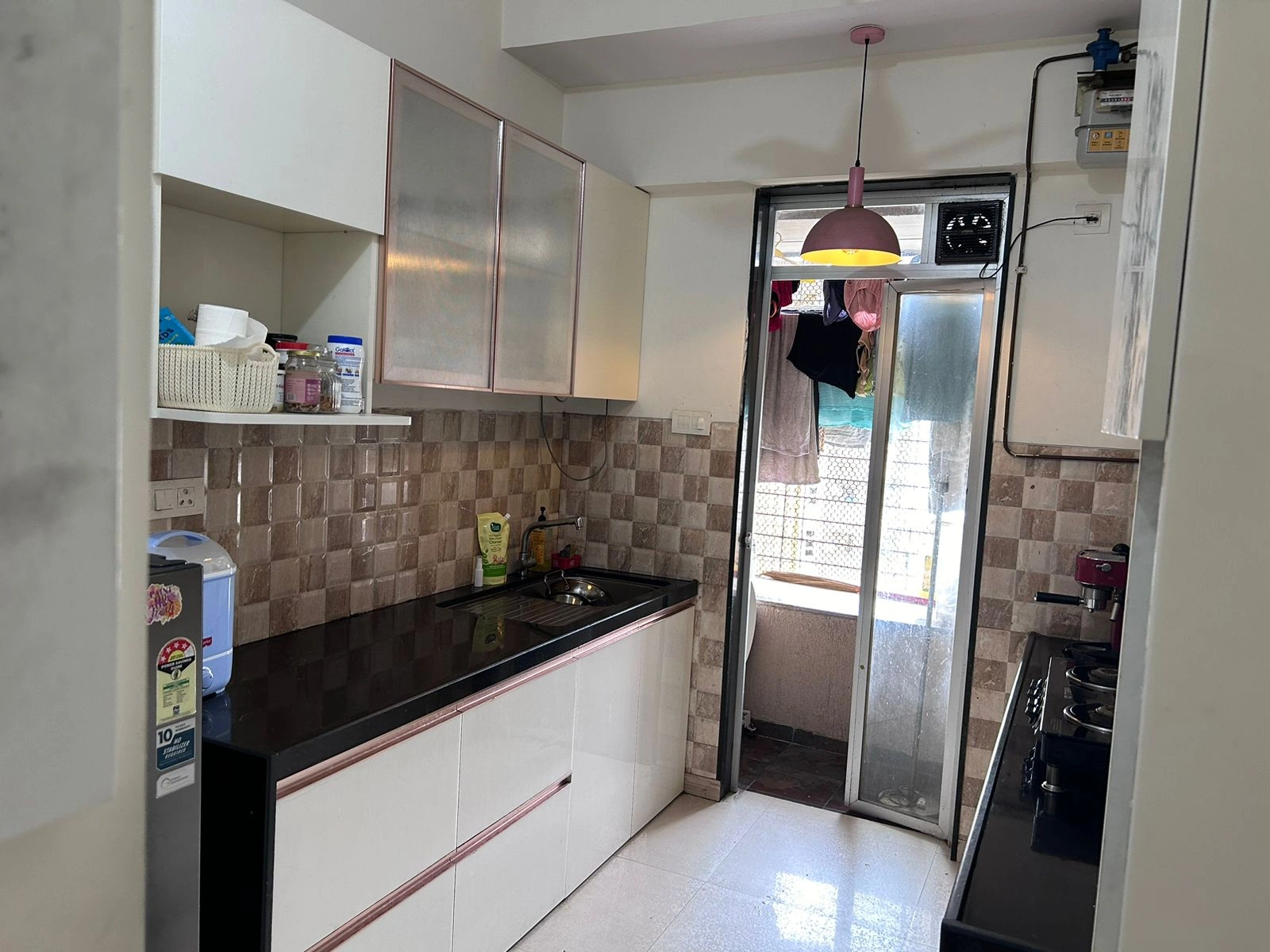 2 BHK Flat for Rent in Aspen Garden, Goregaon East