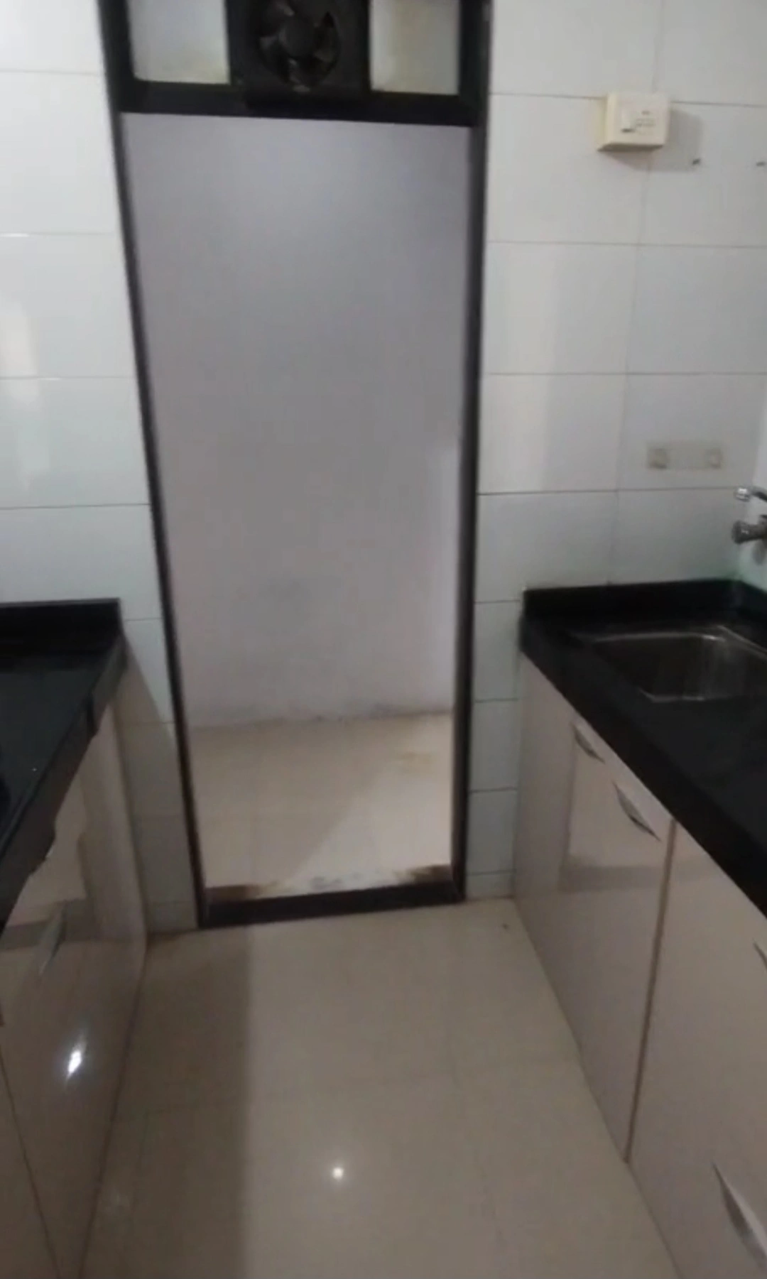 2 BHK Flat for Rent in Shastri Nagar, Goregaon West