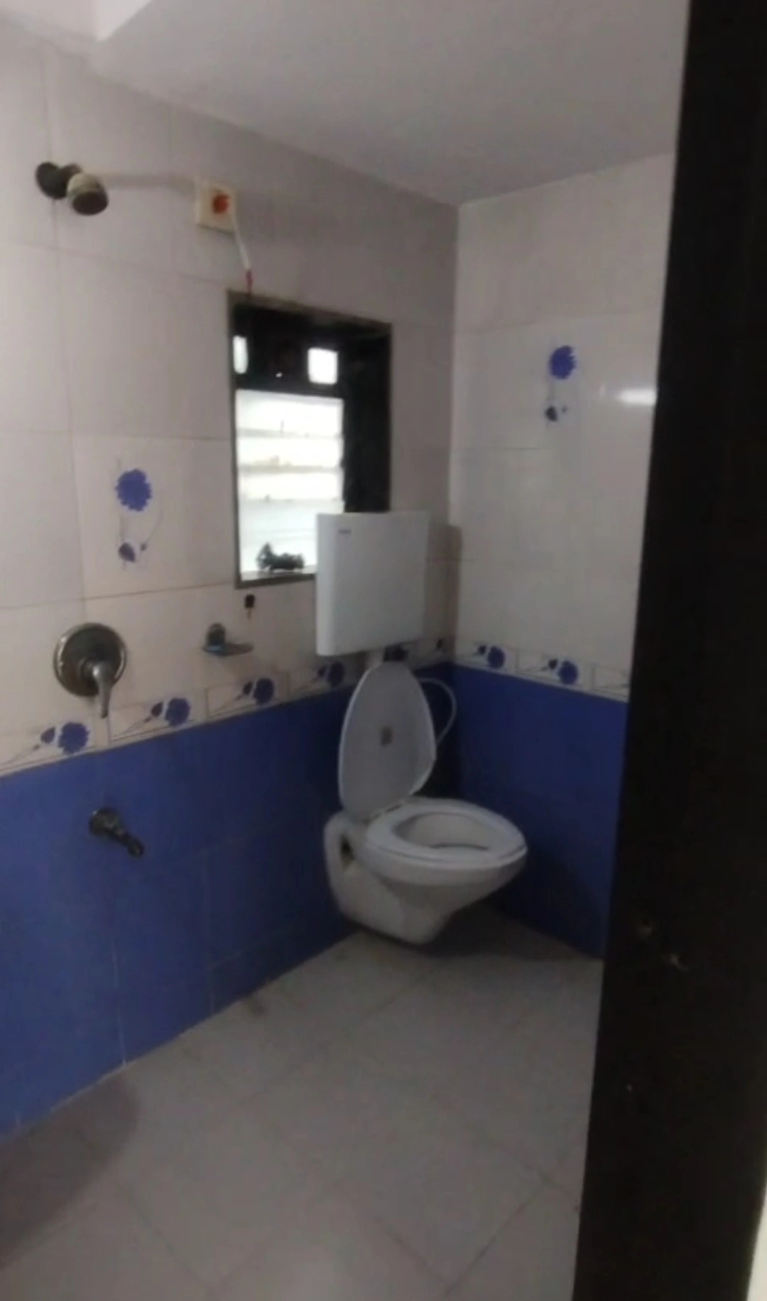 2 BHK Flat for Rent in Shastri Nagar, Goregaon West
