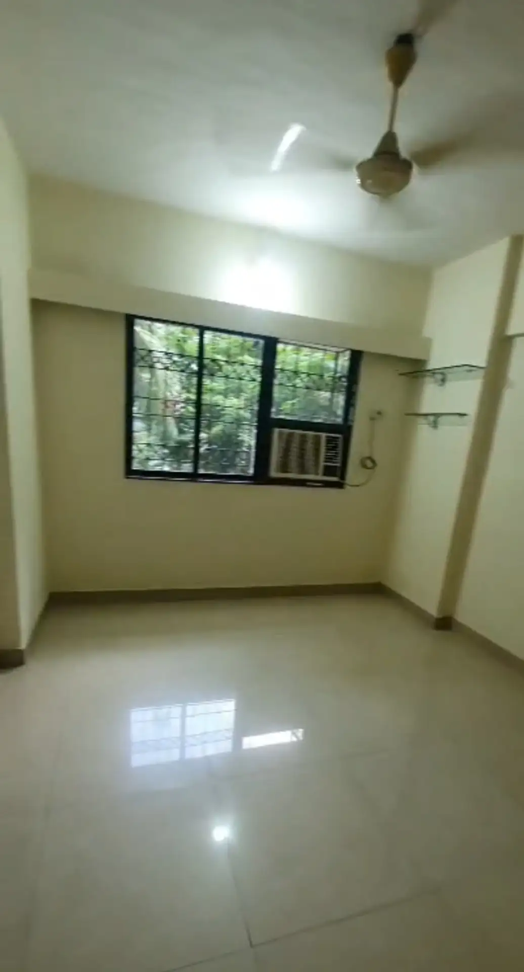 2 BHK Flat for Rent in Shiv Gauri Complex, Malad West