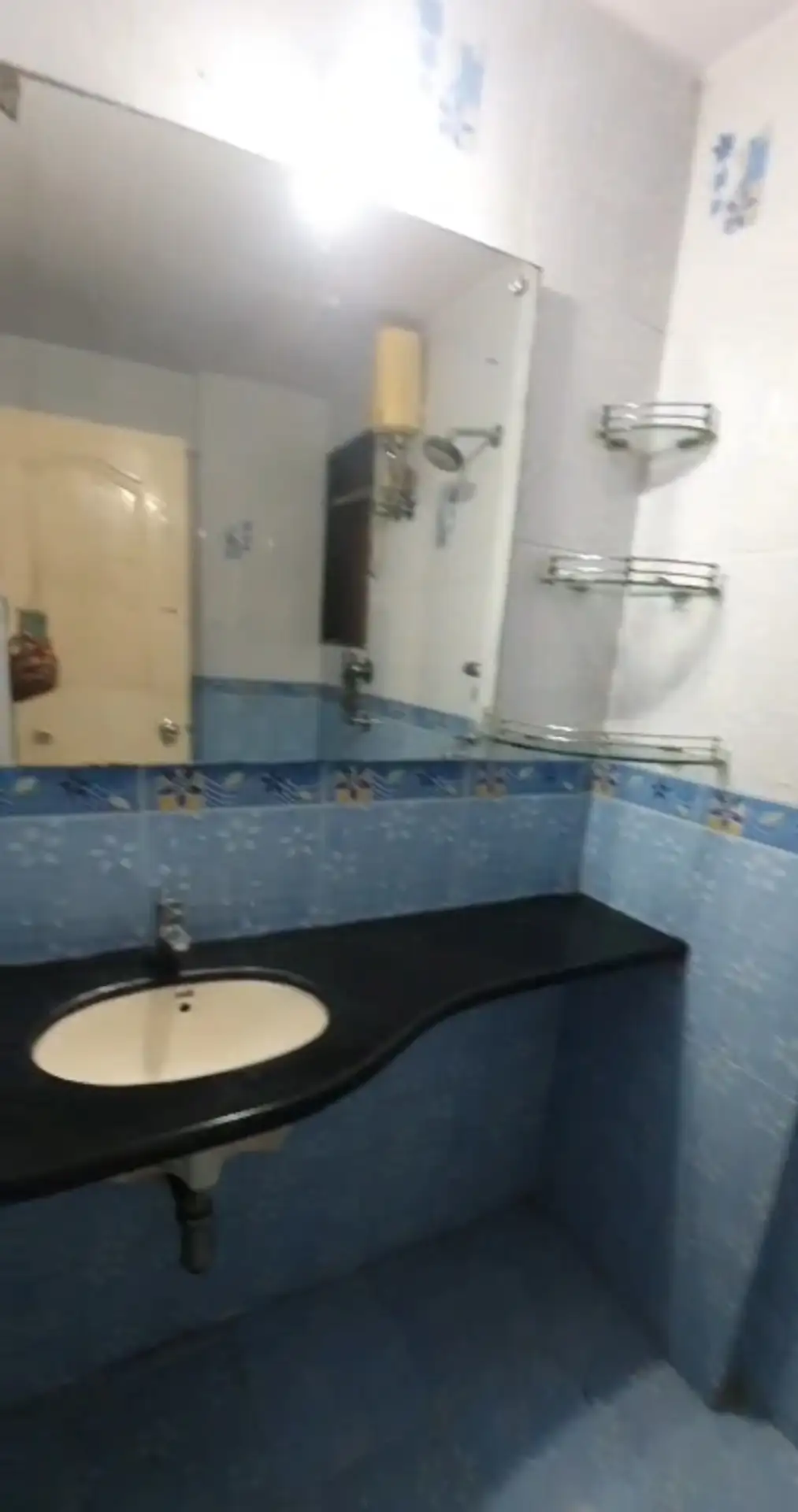 2 BHK Flat for Rent in Shiv Gauri Complex, Malad West
