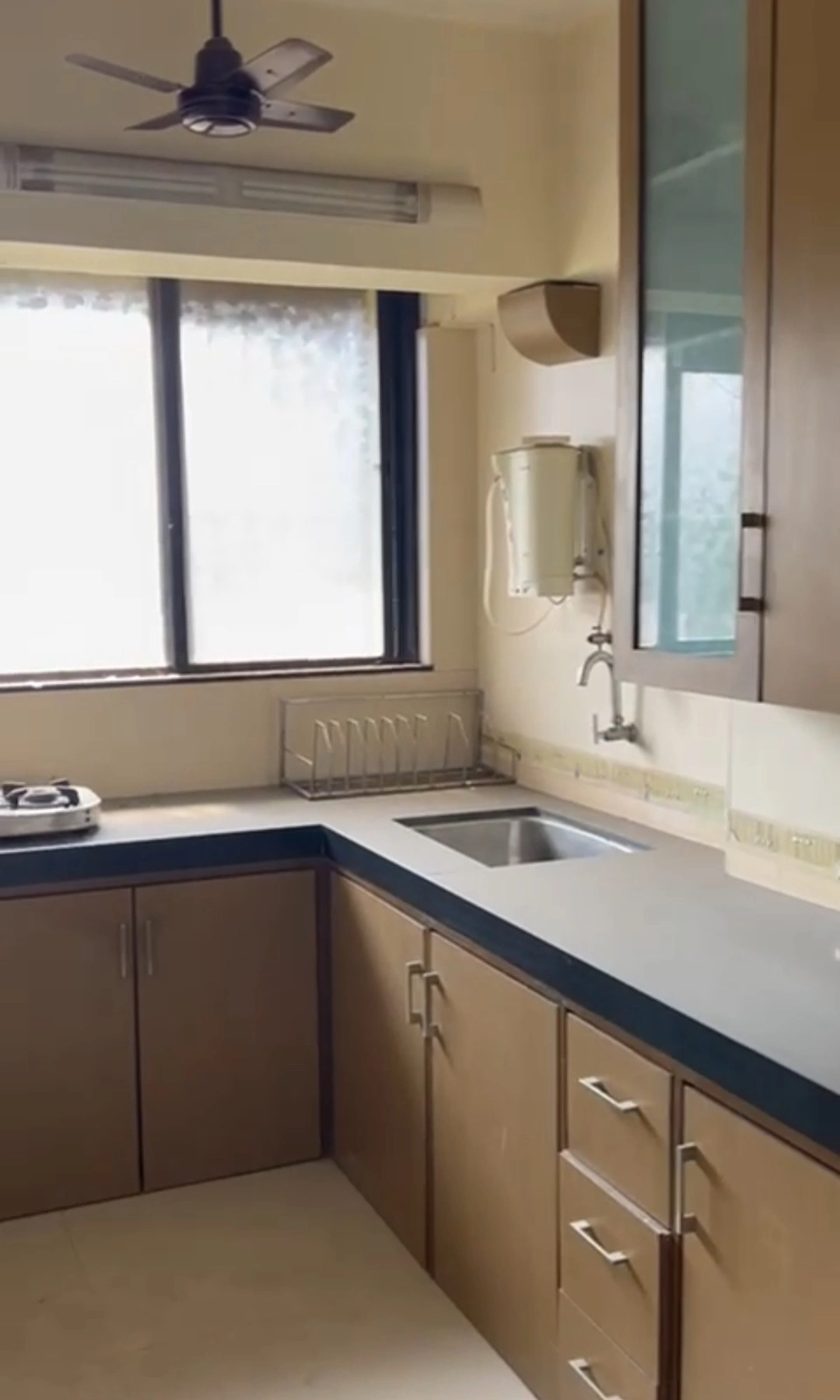 1 BHK Flat for Rent in Mith Chowki, Malad West