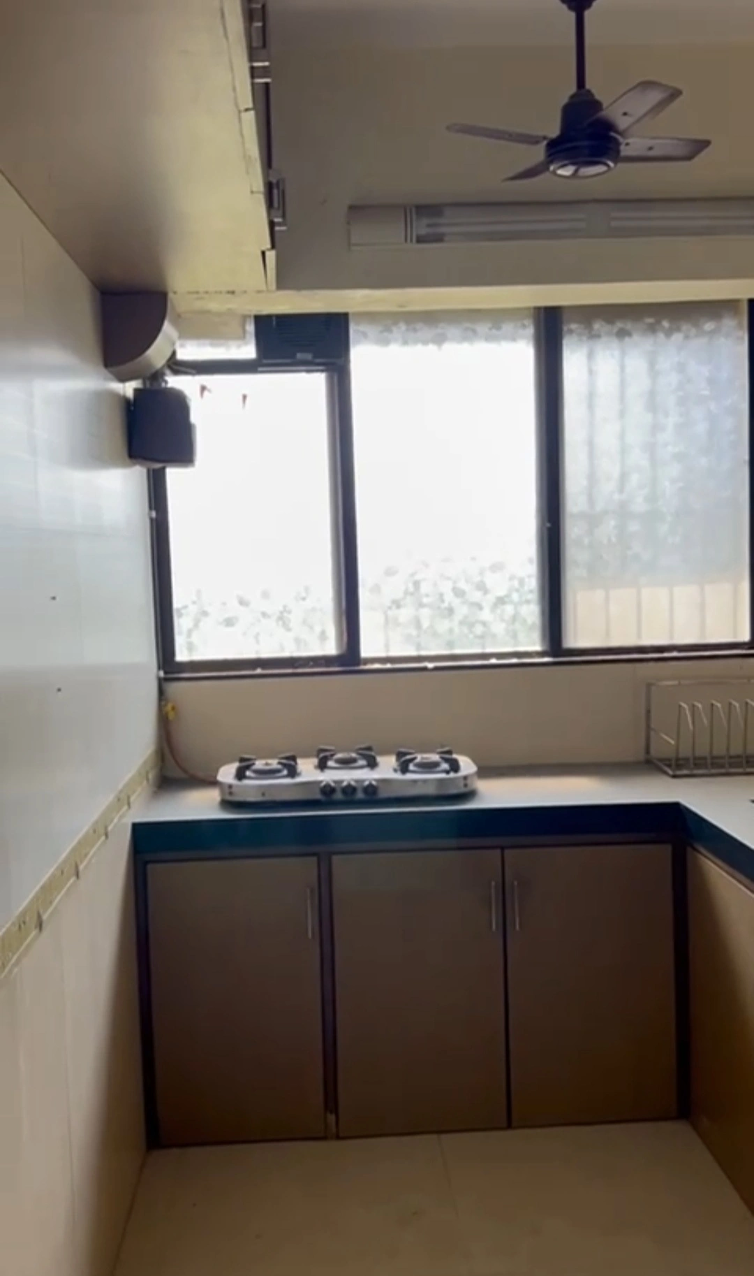 1 BHK Flat for Rent in Mith Chowki, Malad West
