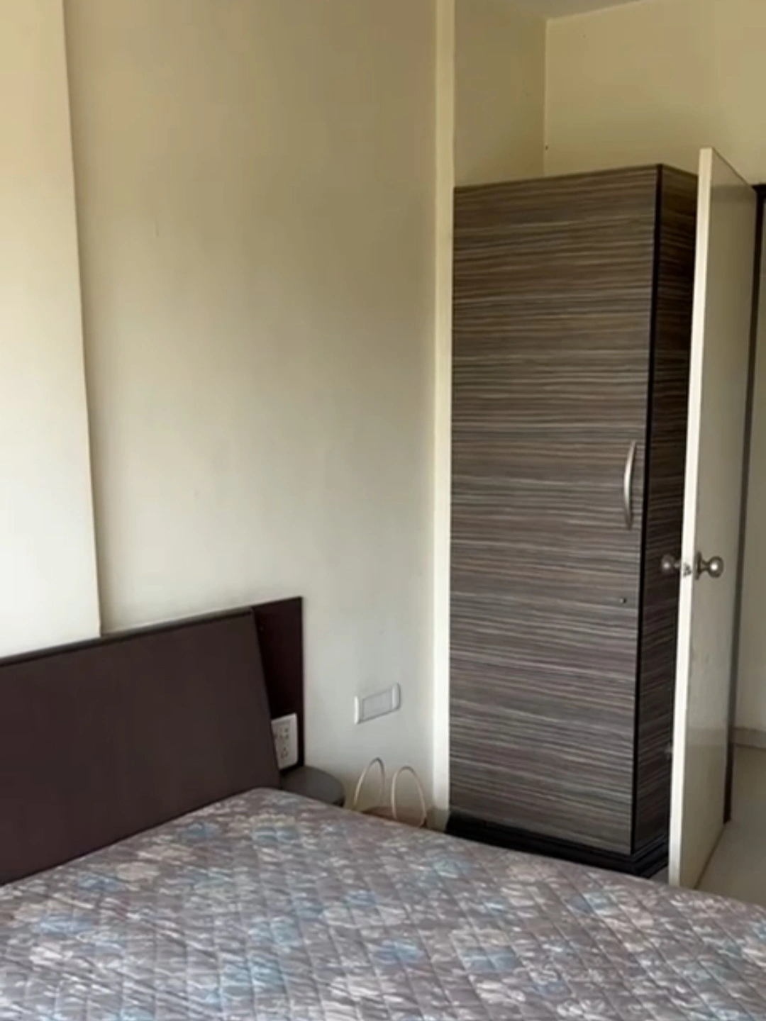 1 BHK Flat for Rent in Mith Chowki, Malad West