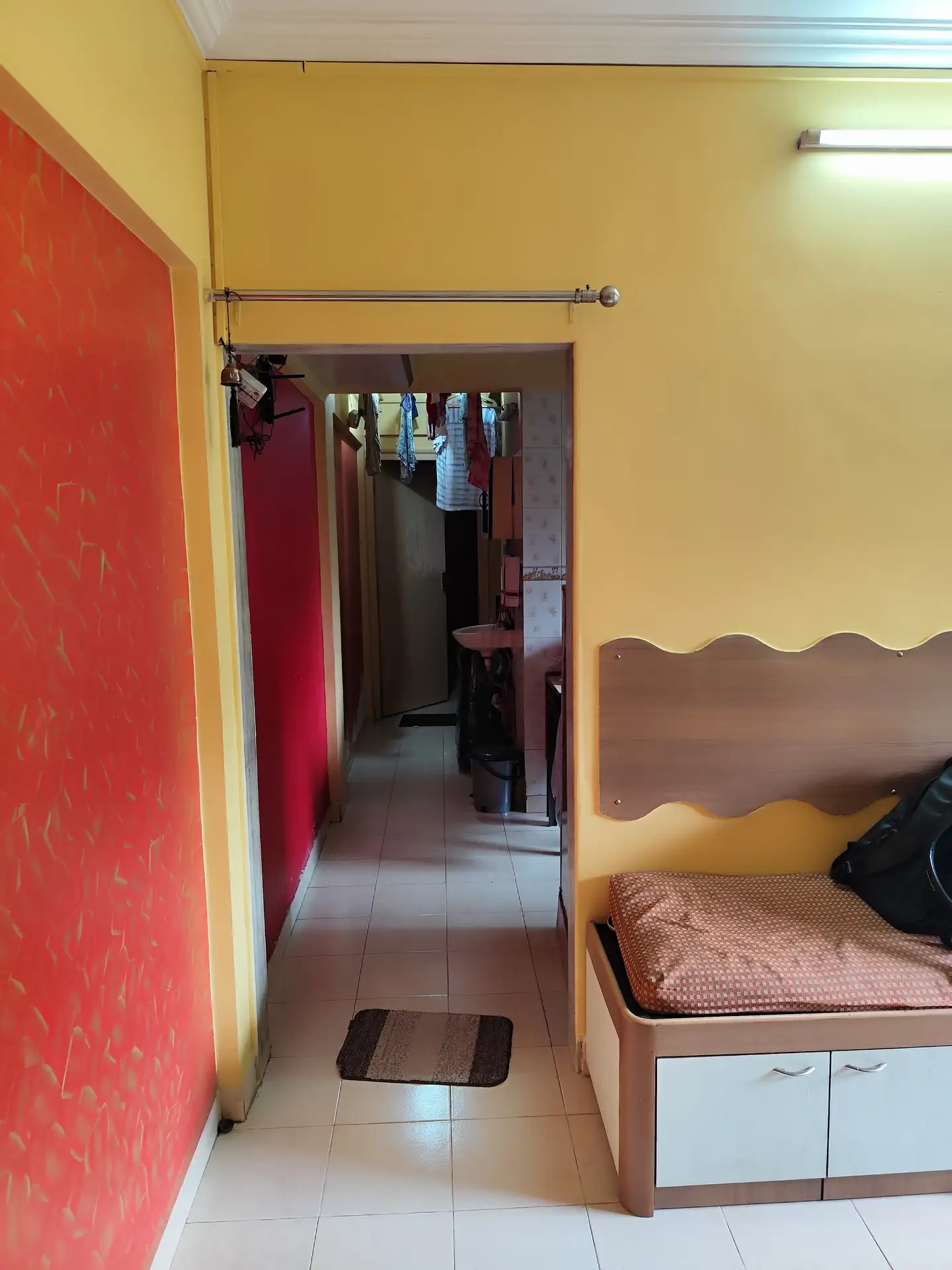 1 BHK Flat for Rent in Shyadri Building, Goregaon East