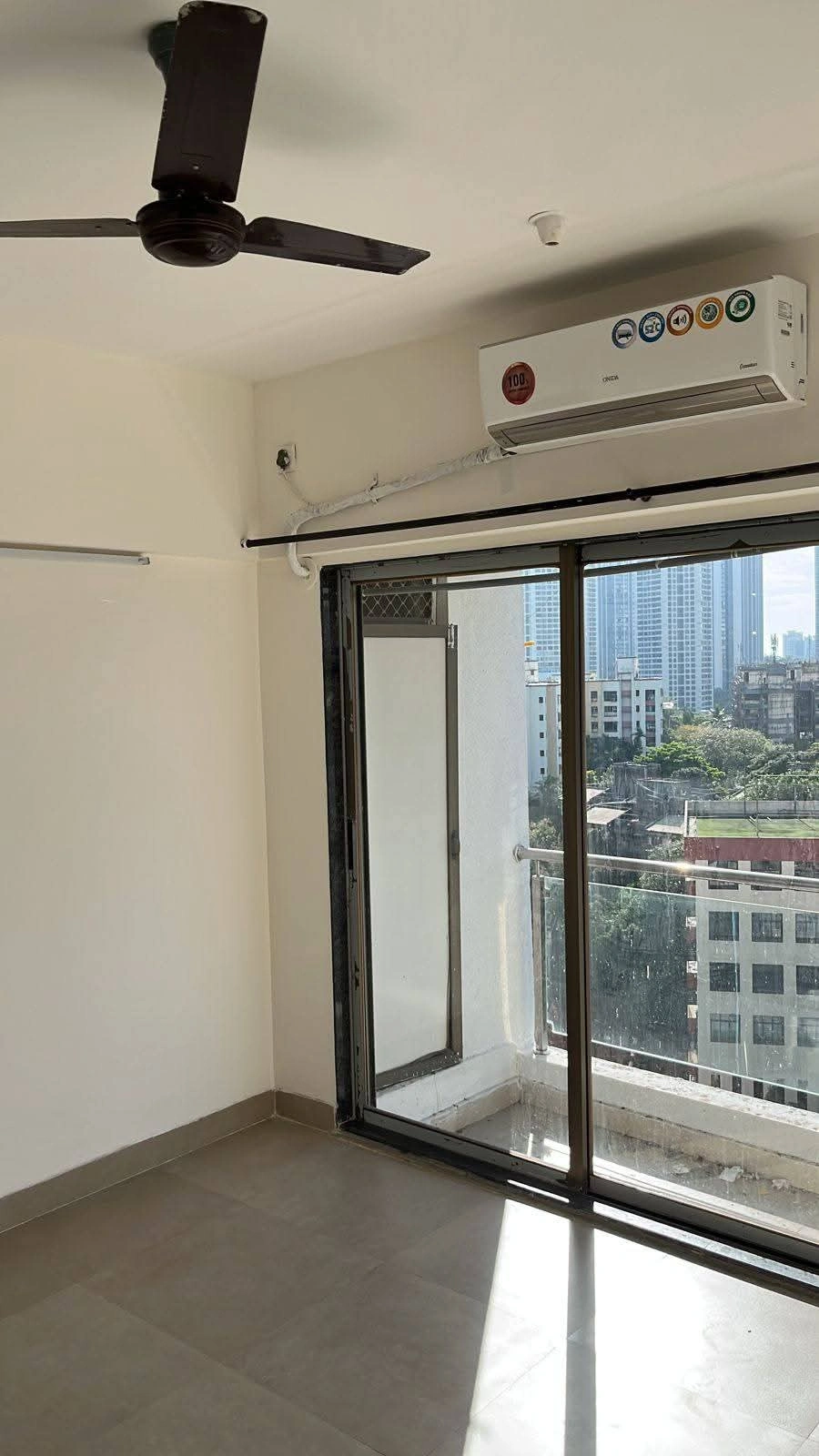 1 BHK Flat for Rent in Conwood Astoria Tower, Goregaon East