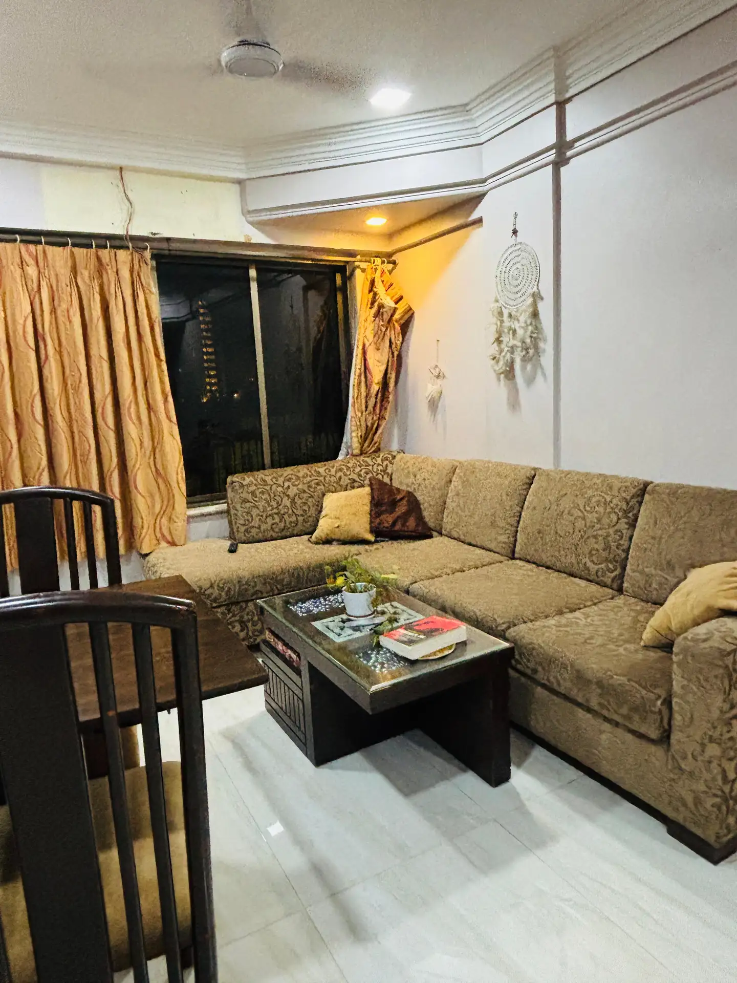 2 BHK Flat for Rent in Gangorti Sadan Society, Goregaon West