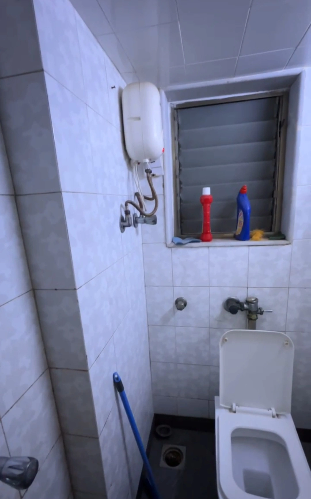 2 BHK Flat for Rent in Gangorti Sadan Society, Goregaon West