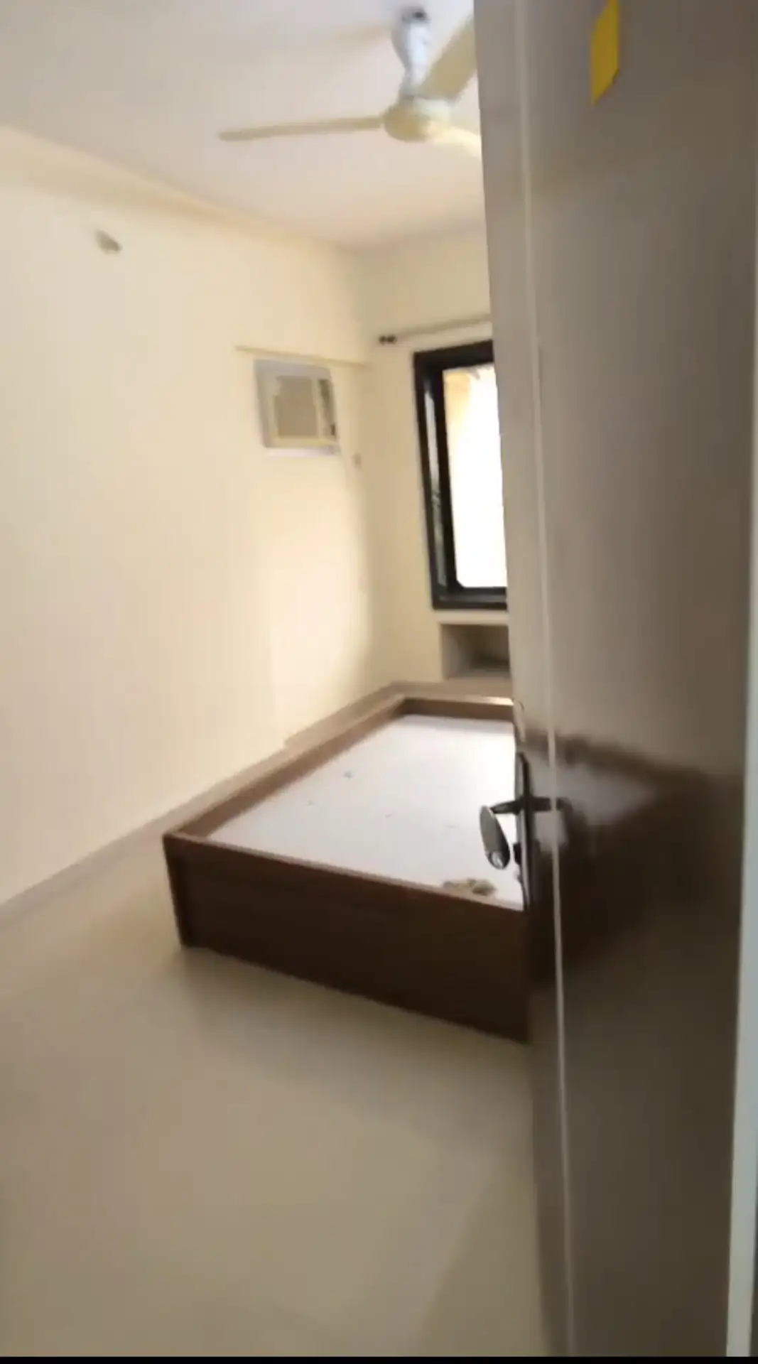 2 BHK Flat for Rent in Blue Orbit Tower, Malad West