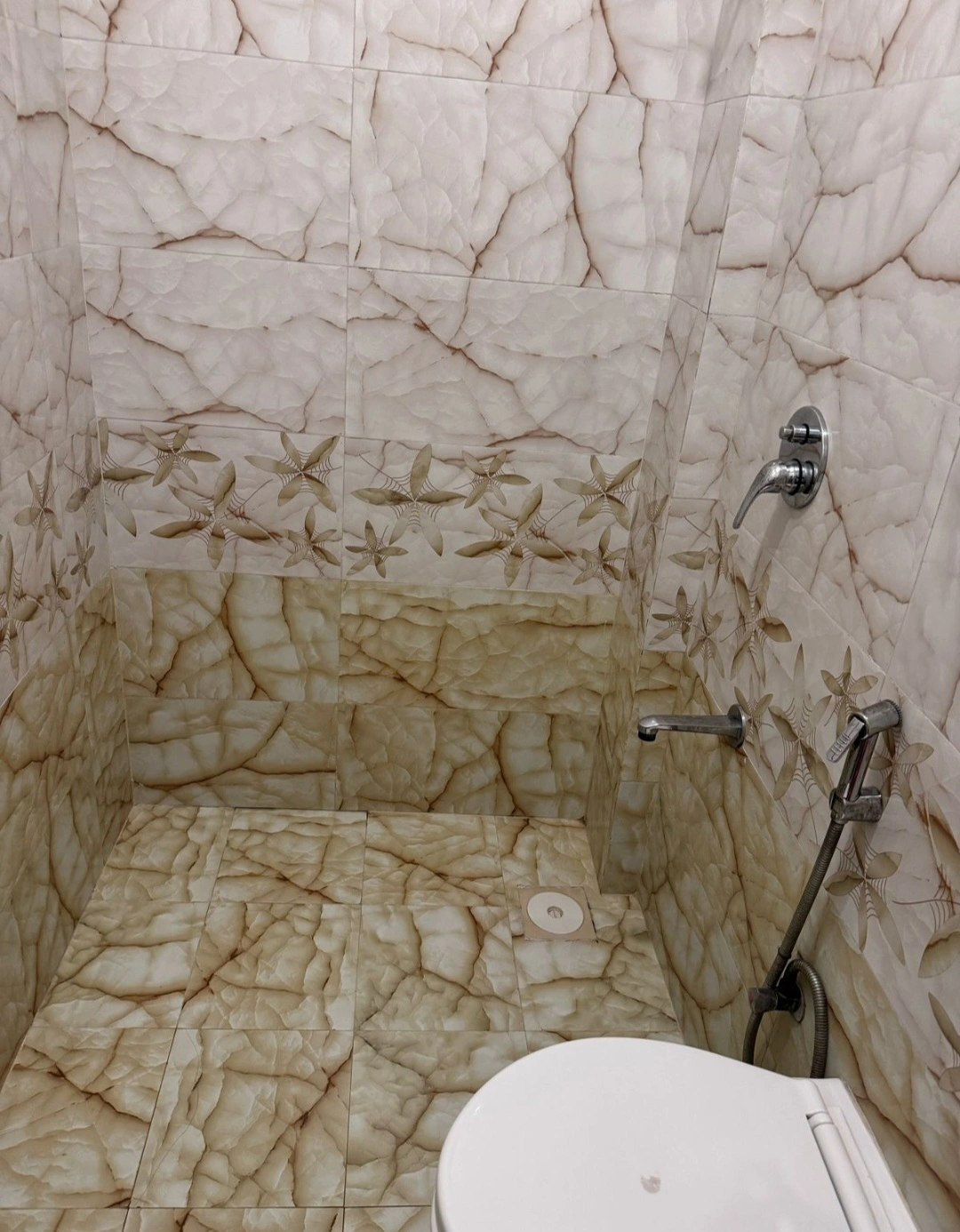 1.5 BHK Flat for Rent in Sethia Sea View, Goregaon West