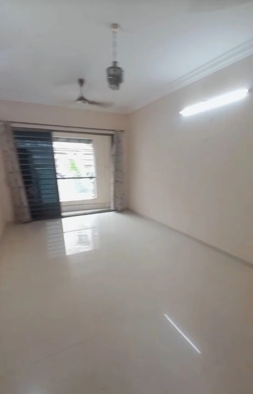 2 BHK Flat for Rent in Deshbandhu Tower, Goregaon West