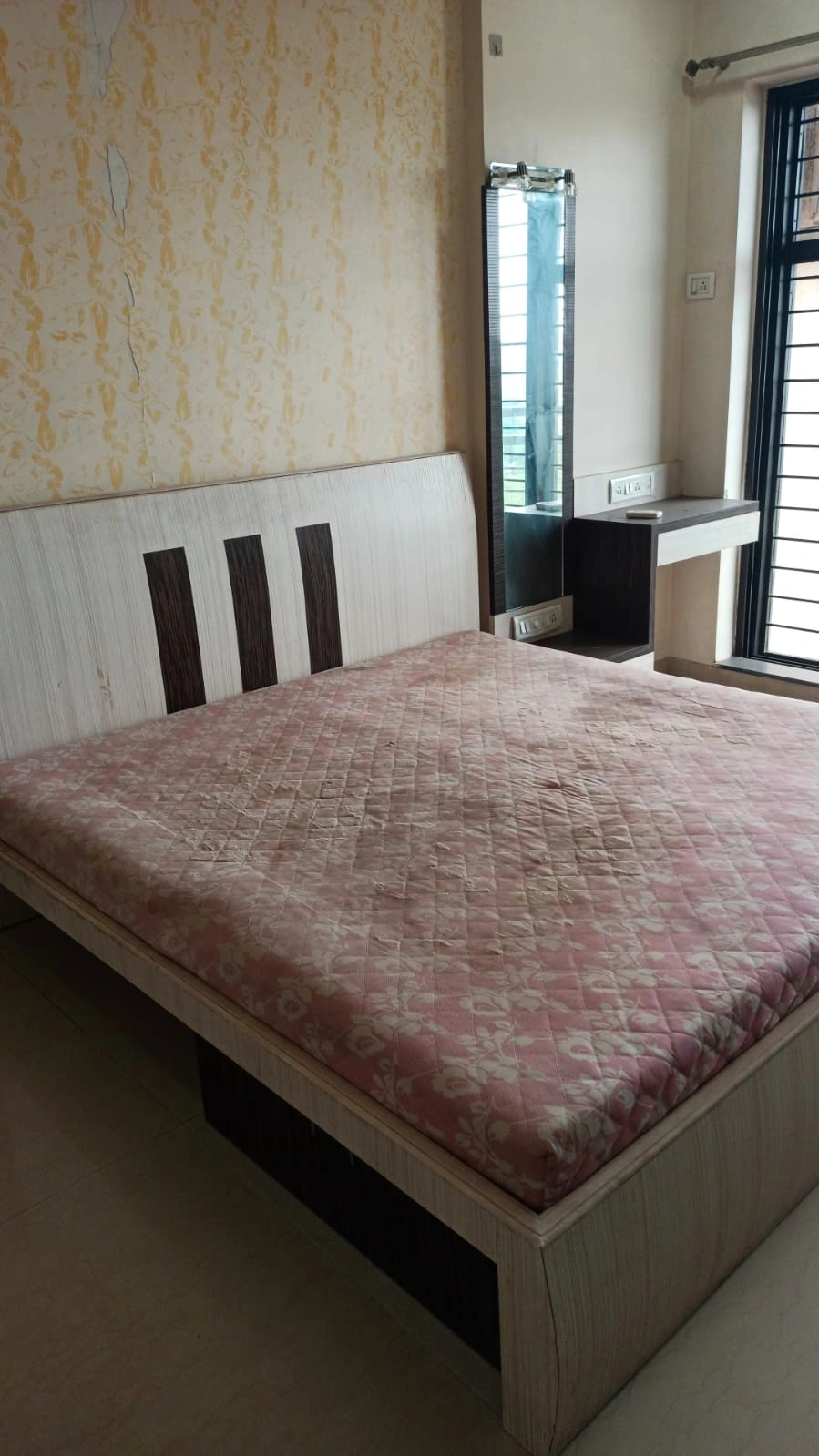 2 BHK Flat for Rent in Raheja Residency , Goregaon East