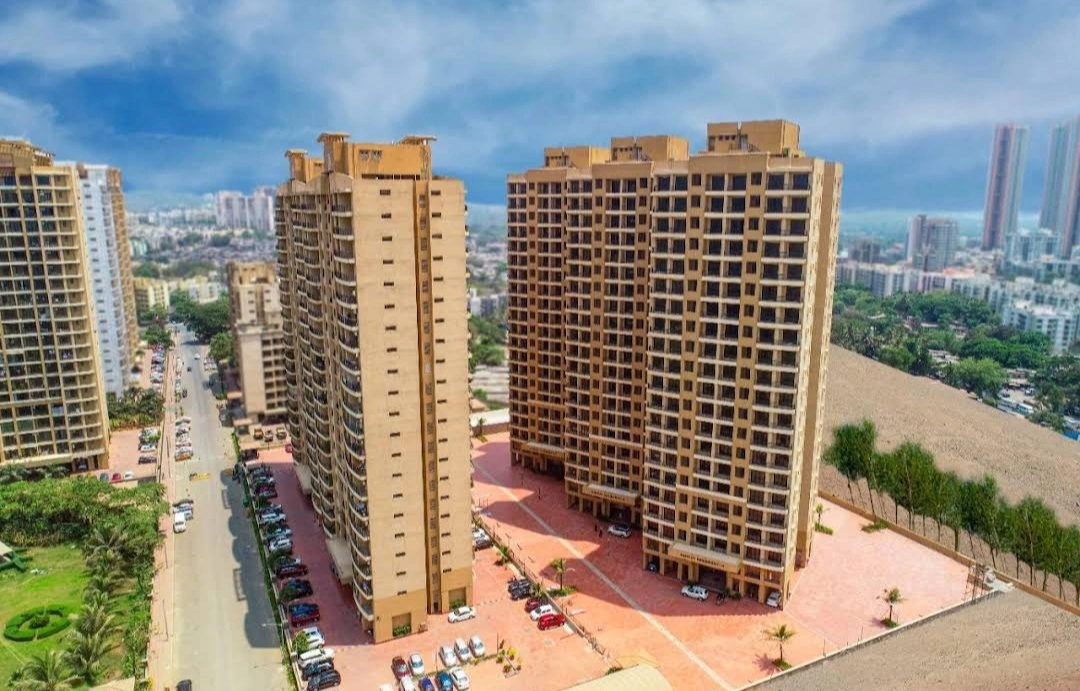 2 BHK Flat for Rent in Raheja Residency , Goregaon East