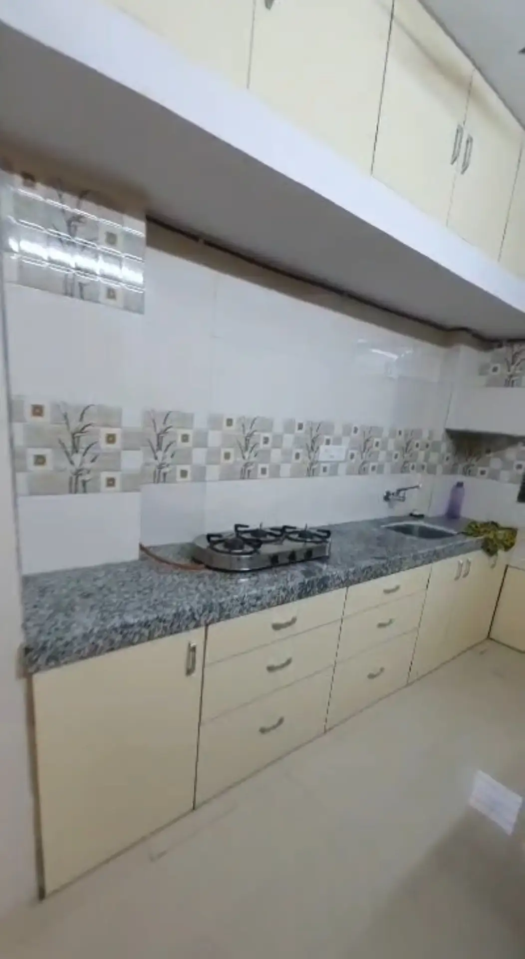 1 BHK Flat for Rent in Om Elegance Society , Malad West
