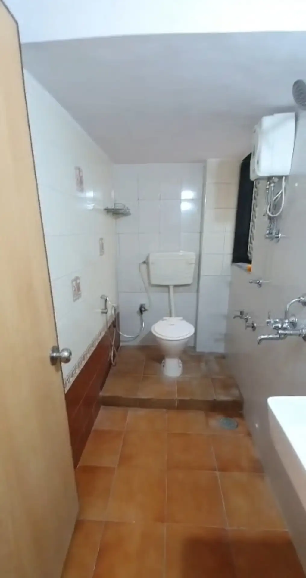 1 BHK Flat for Rent in Om Elegance Apartment, Malad West