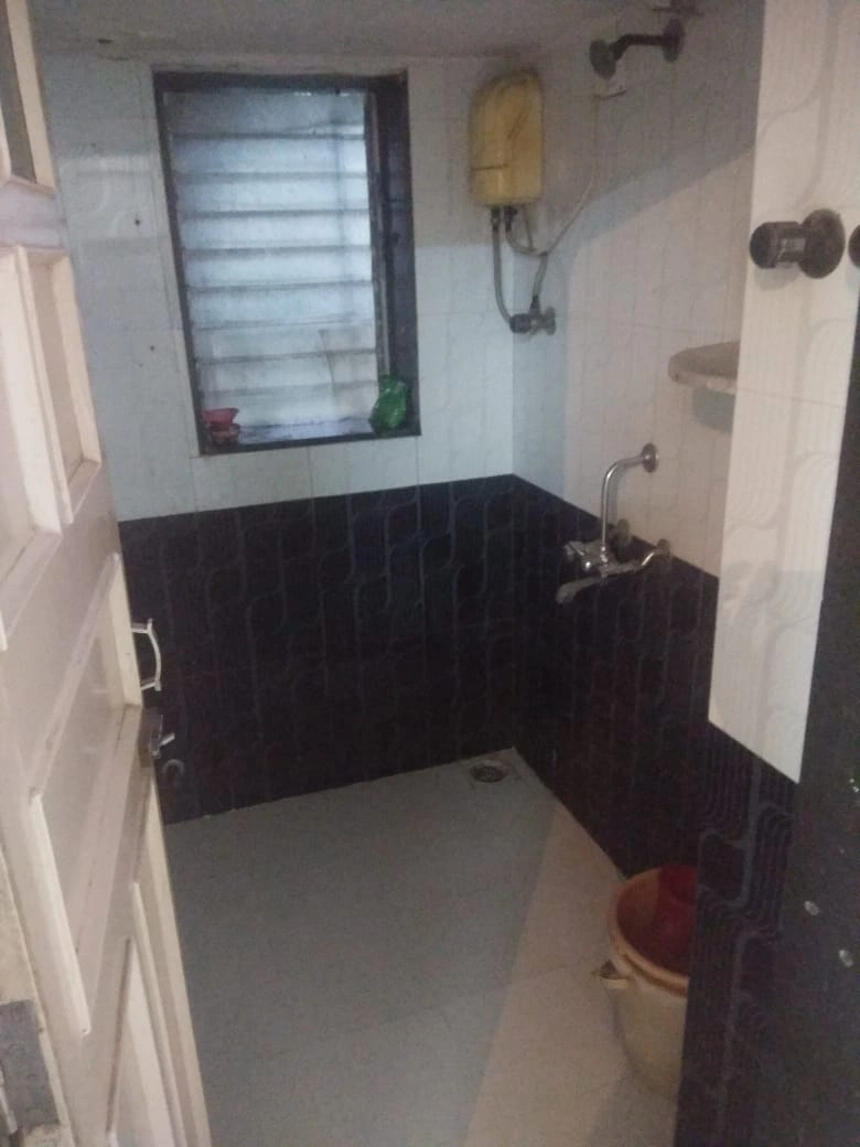 1 BHK Flat for Rent in Marble Arch Society, Malad West