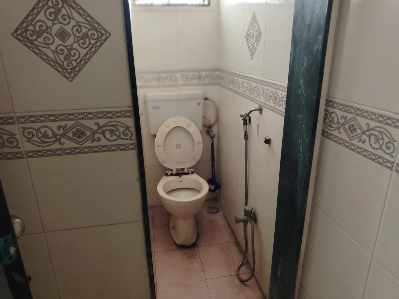1.5 BHK Flat for Rent in Mantri Park, Goregaon East