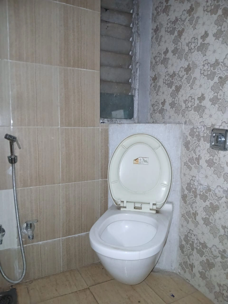 2 BHK Flat for Rent in Suchi Dham Complex, Goregaon East