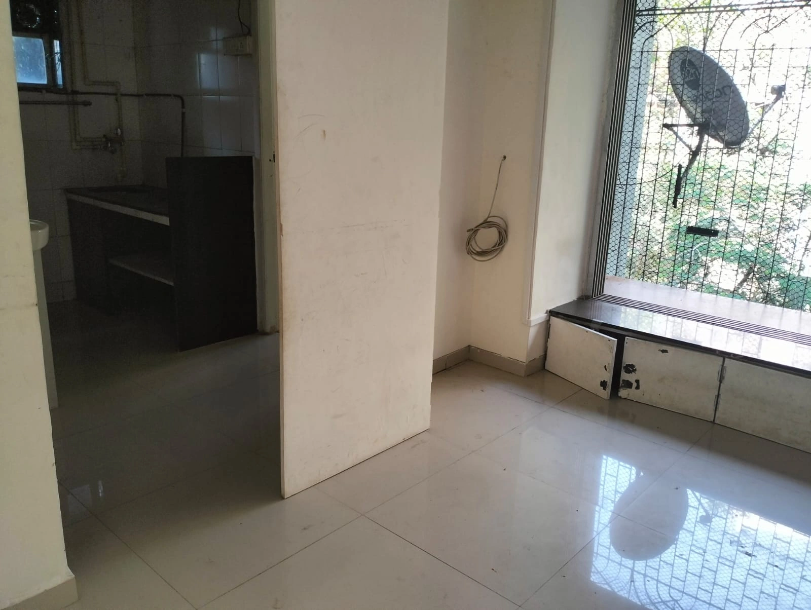1 BHK Flat for Rent in Vasant Valley Complex, Goregaon East