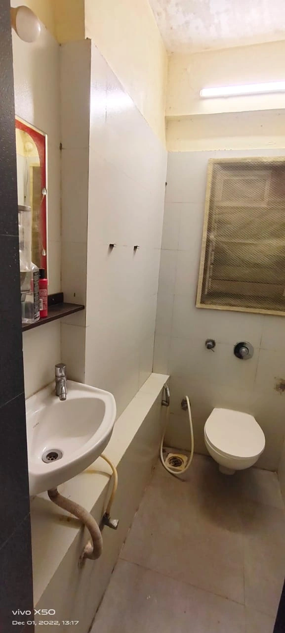 2 BHK Flat for Rent in Mantri Park, Goregaon East