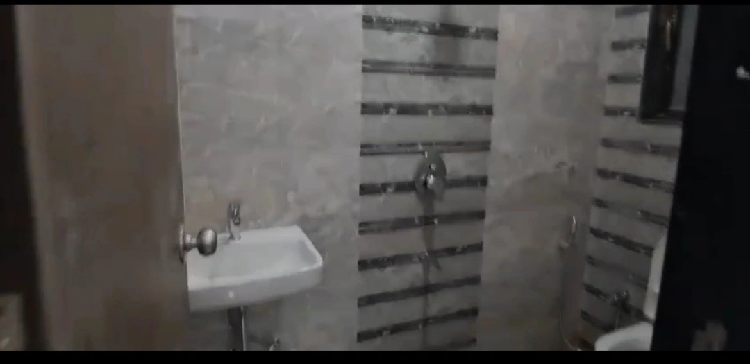 Single Room Girls only Flat for PG in Nemi Bhavan Tower, Goregaon West