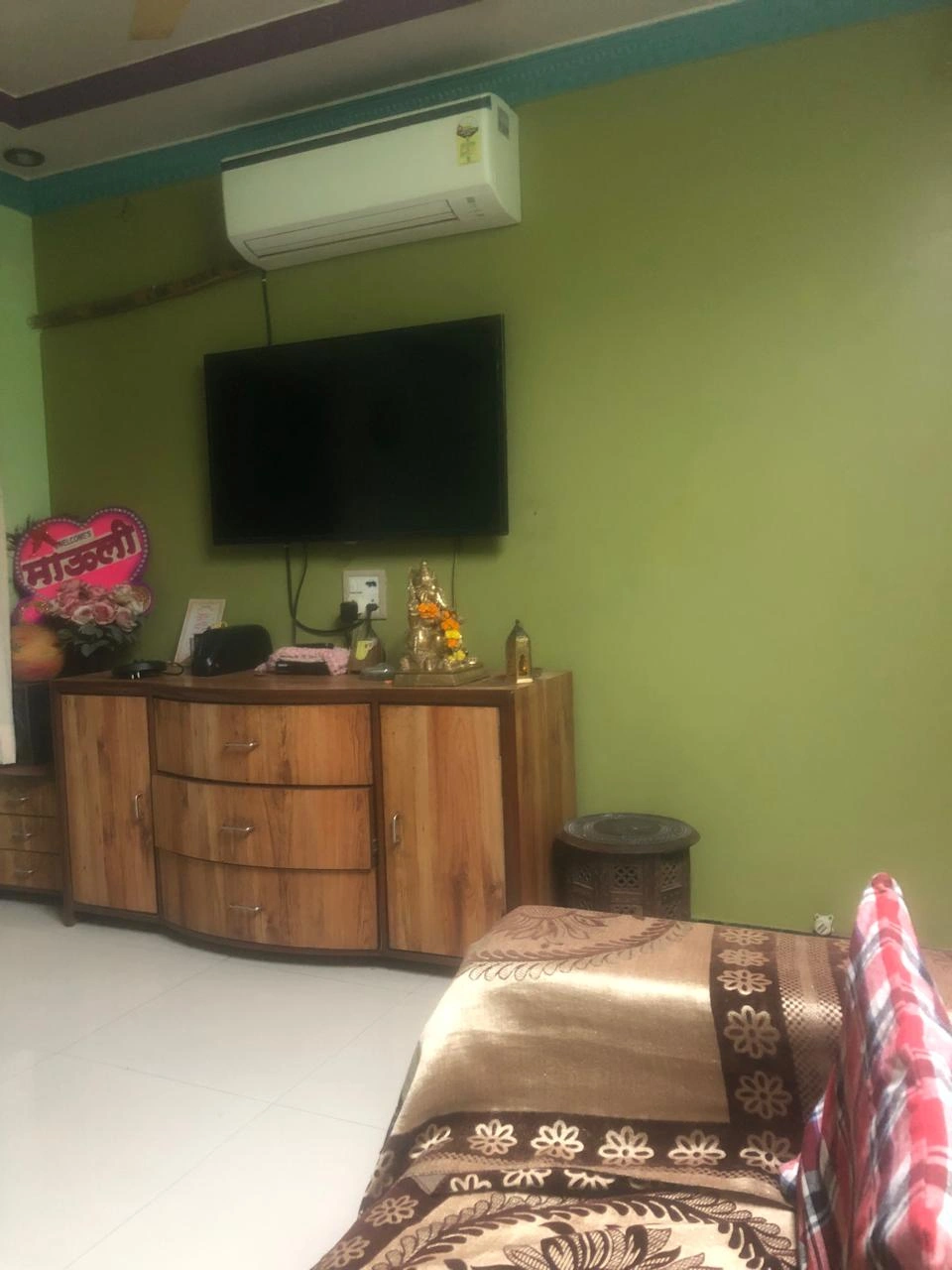 Double Sharing Room Girls only Flat for PG in Best View Apartment , Goregaon East