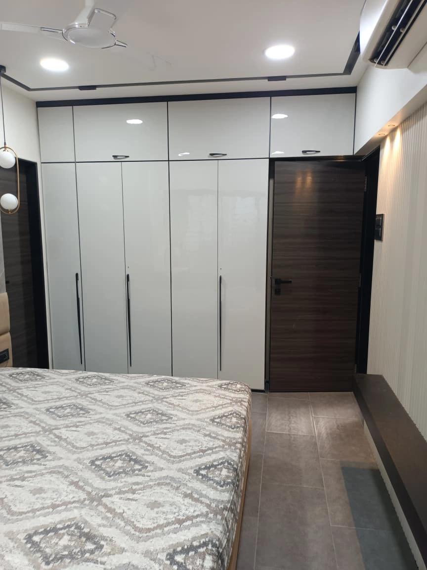 2 BHK Flat for Rent in Mangal Kripa Society, Malad West