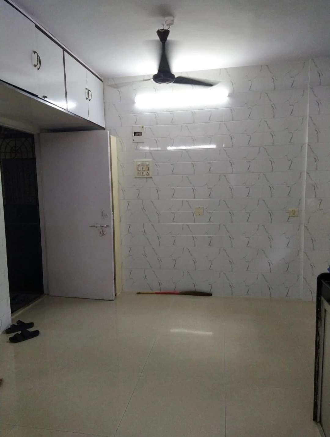 Studio apt Flat for Rent in Patidar Society , Malad West