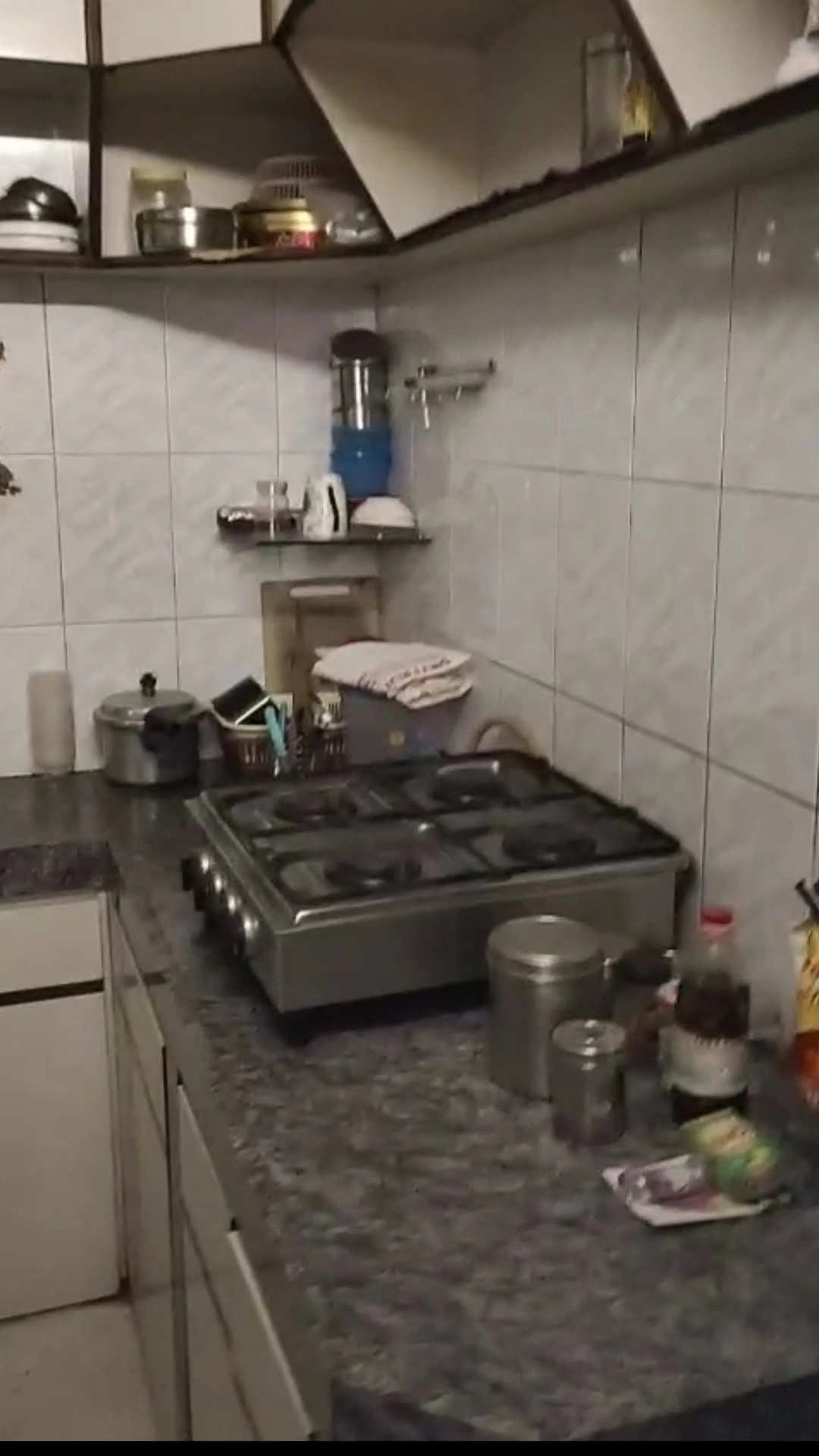 1 BHK Flat for Rent in Long Life Society, Goregaon West