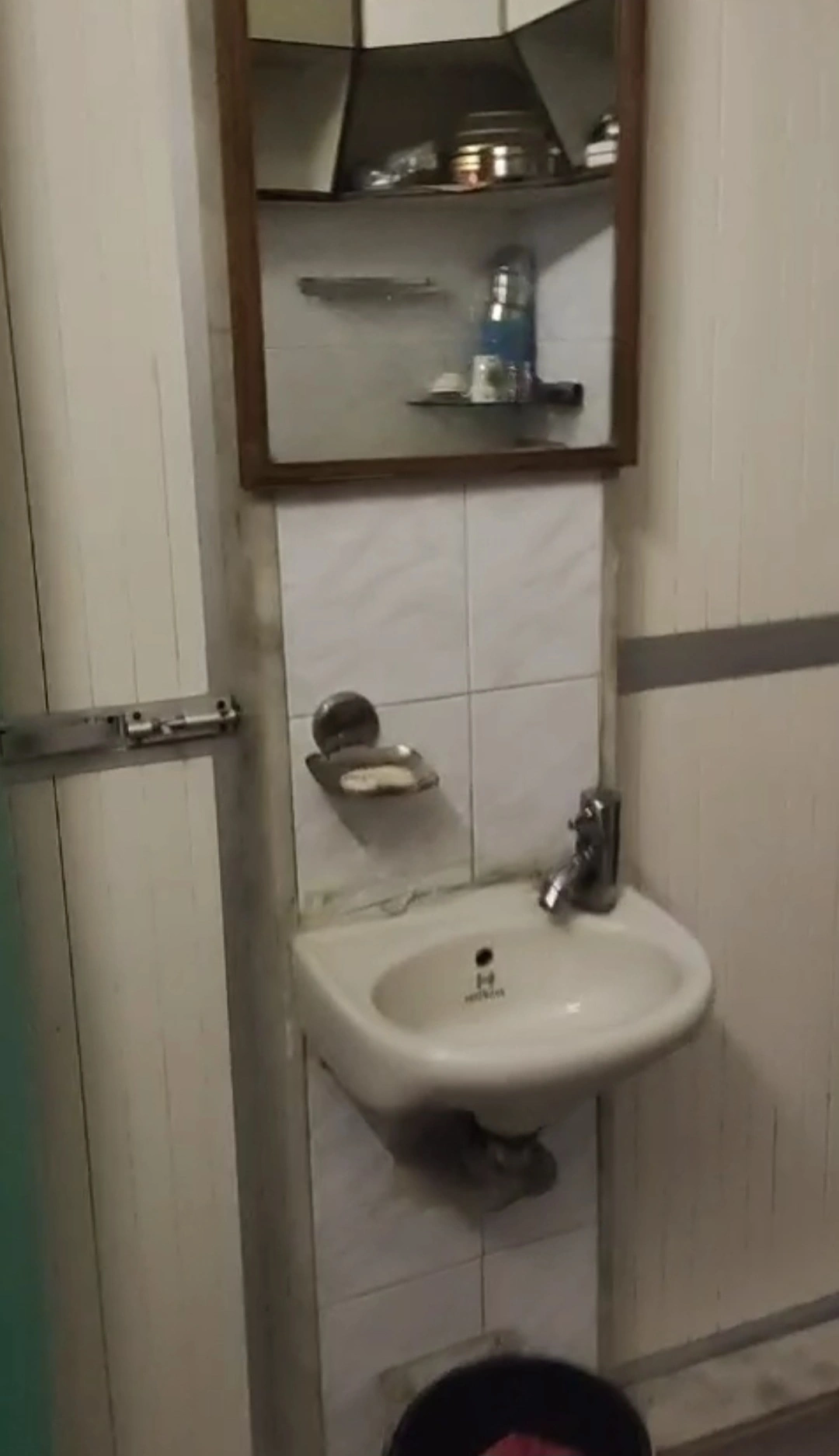 1 BHK Flat for Rent in Long Life Society, Goregaon West