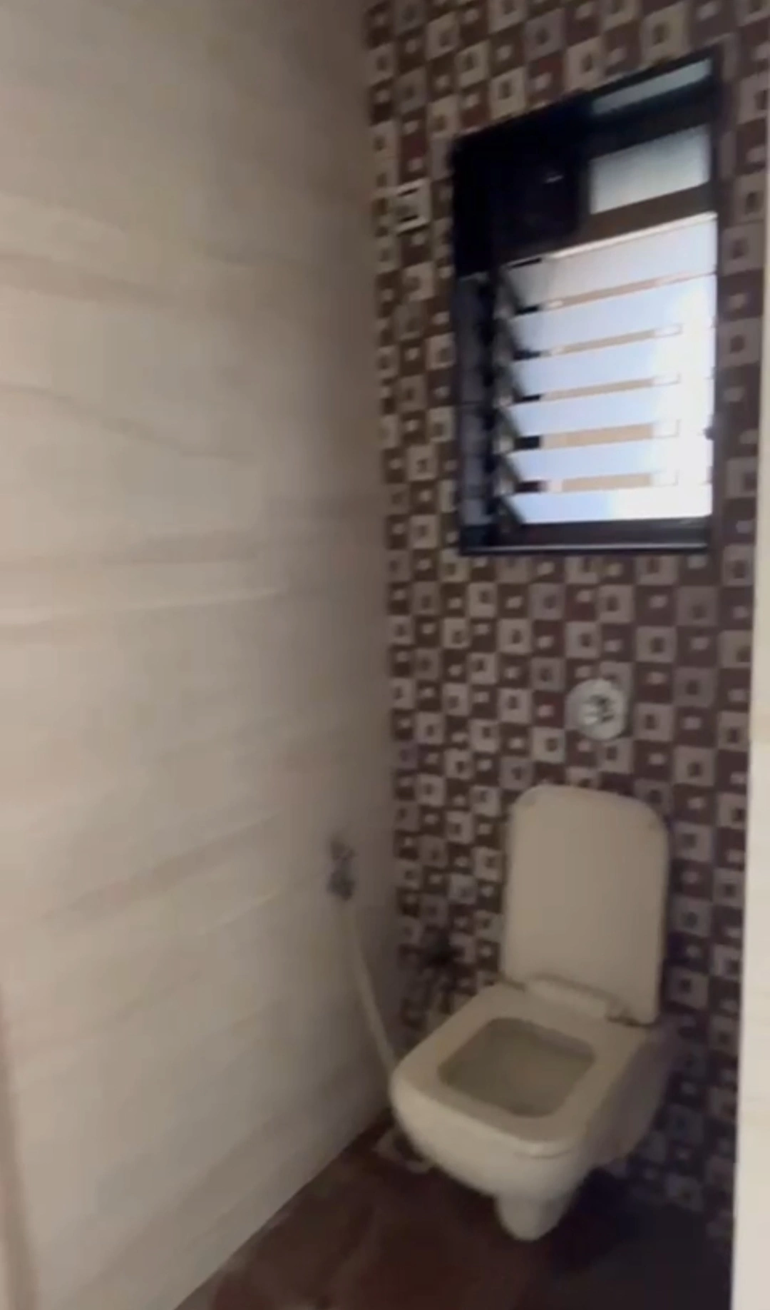 2 BHK Flat for Rent in Kairali Tower, Goregaon West