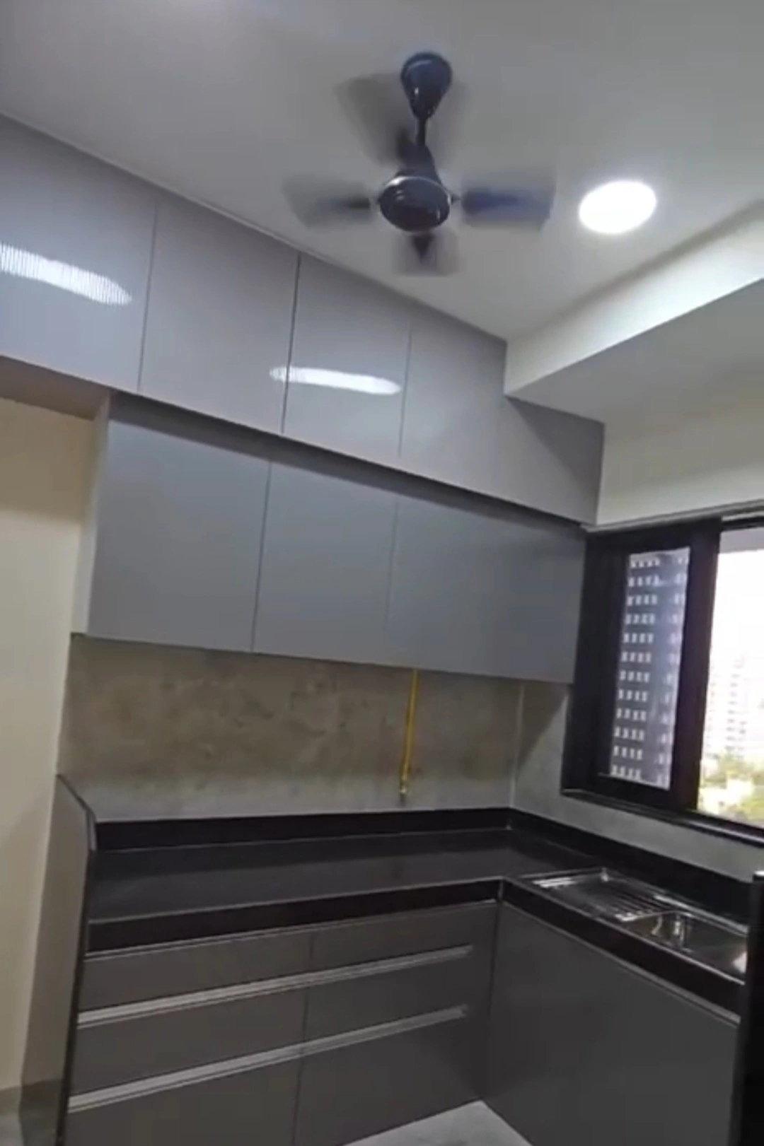 2 BHK Flat for Rent in Ajmera Boulevard Tower, Malad West