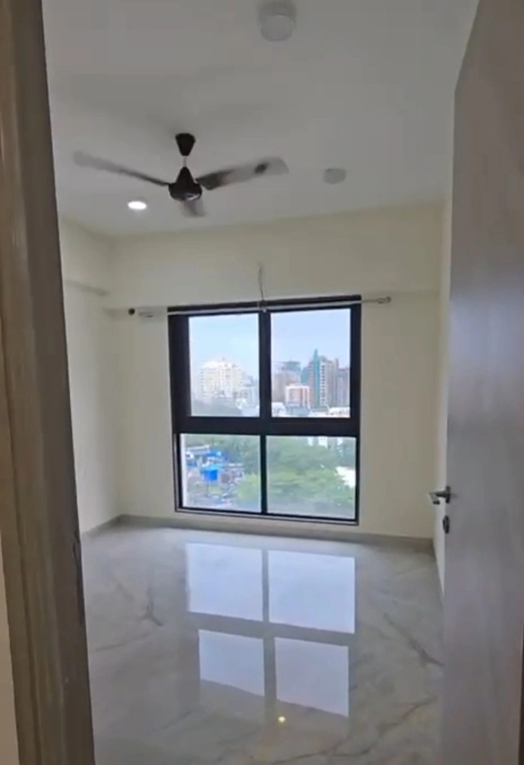 2 BHK Flat for Rent in Ajmera Boulevard Tower, Malad West
