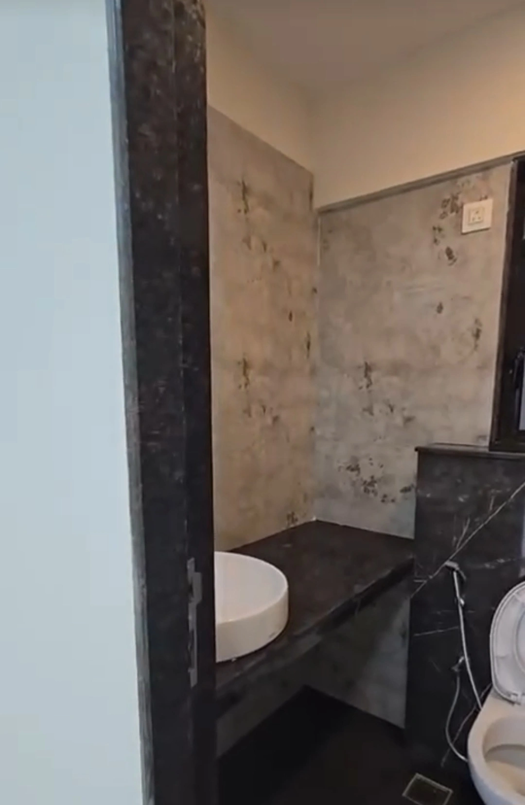 2 BHK Flat for Rent in Ajmera Boulevard Tower, Malad West