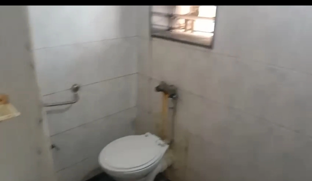 2 BHK Flat for Rent in Blue Horizon Society, Malad West