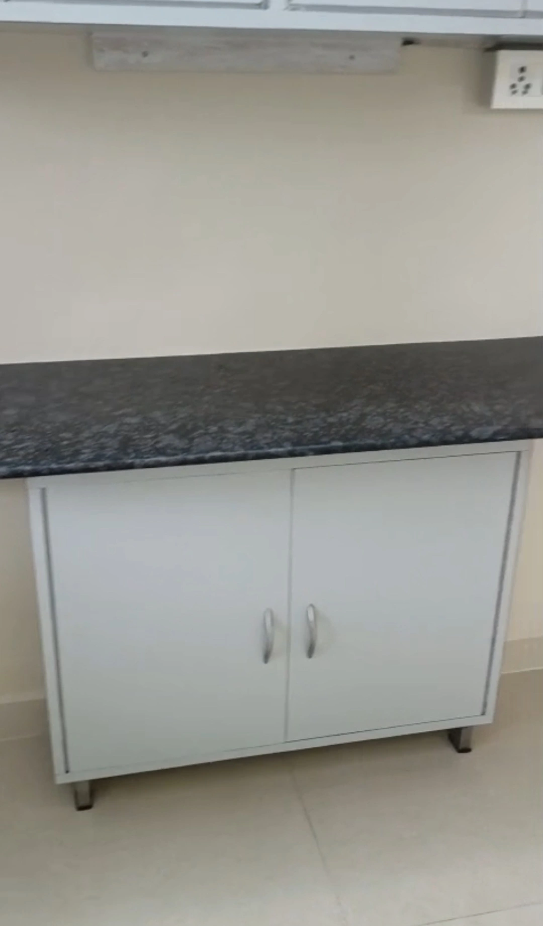 1 BHK Flat for Rent in Sejal Park Complex, Goregaon West